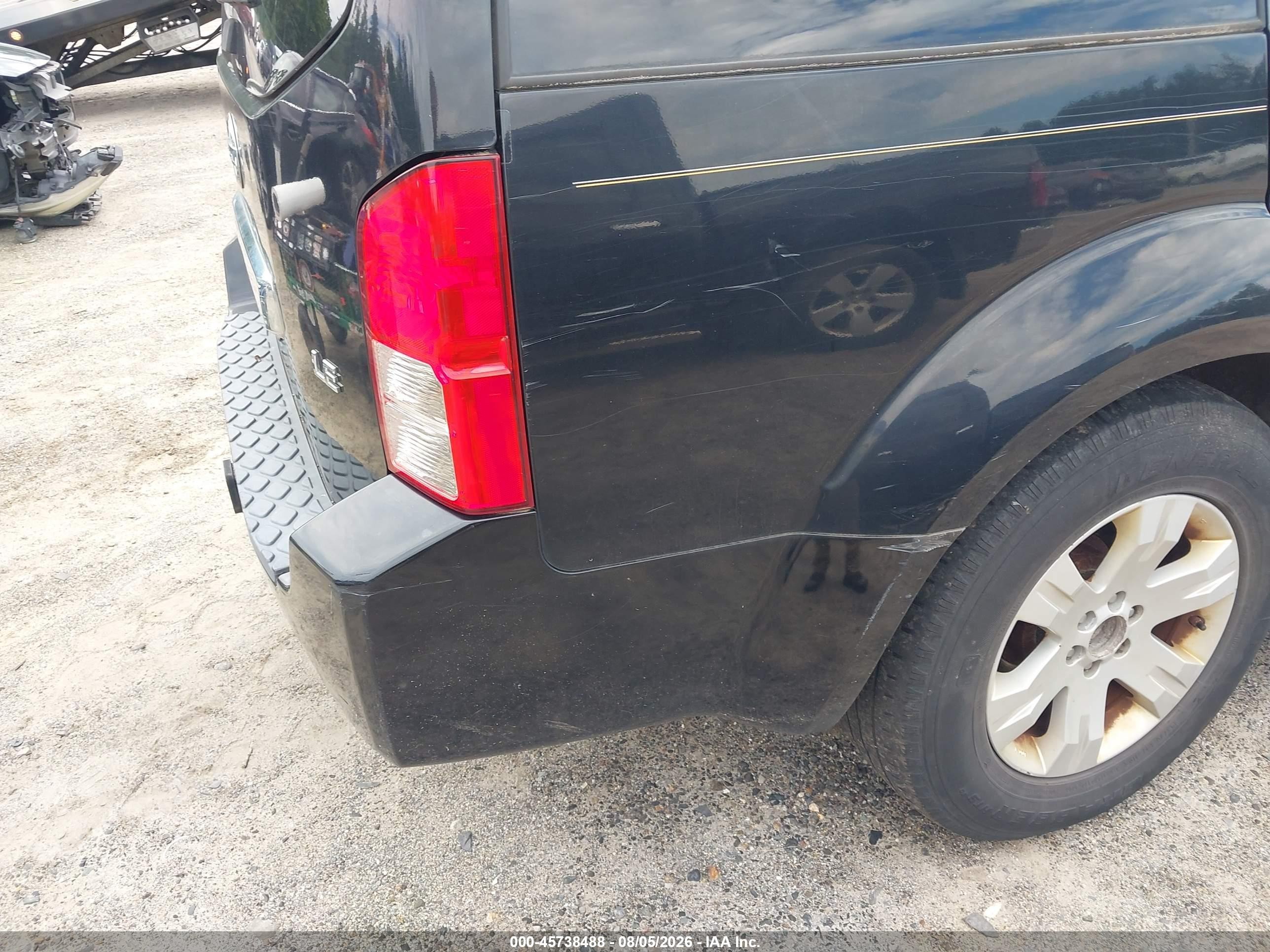 2006 Nissan Pathfinder Le Black vin: 5N1AR18U56C650758
