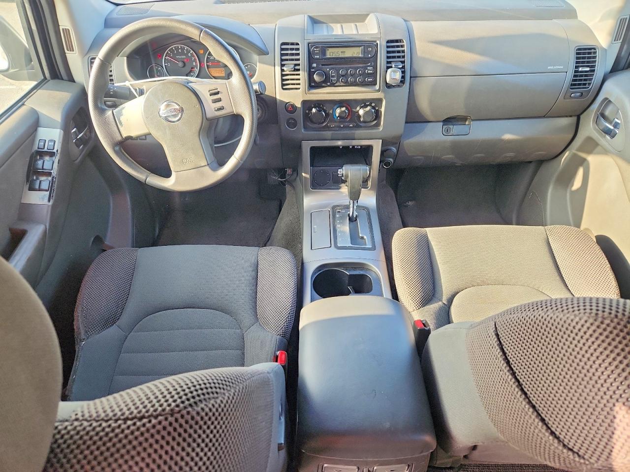 2006 Nissan Pathfinder Le/se/xe Silver vin: 5N1AR18U56C680357