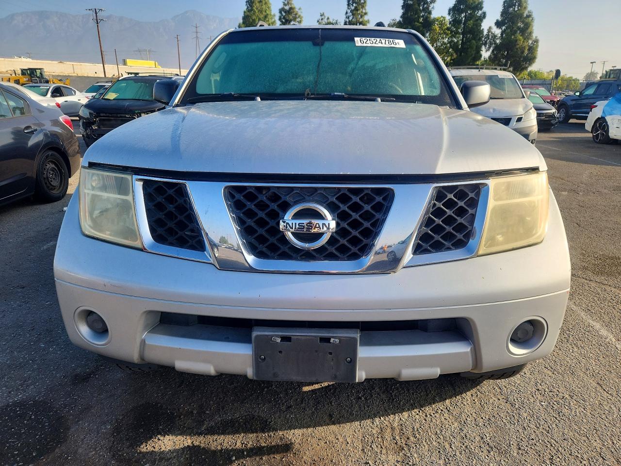 2006 Nissan Pathfinder Le/se/xe Silver vin: 5N1AR18U56C680357