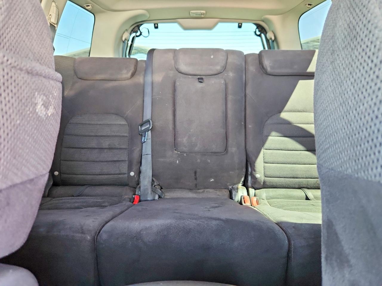 2006 Nissan Pathfinder S Silver vin: 5N1AR18U56C684800