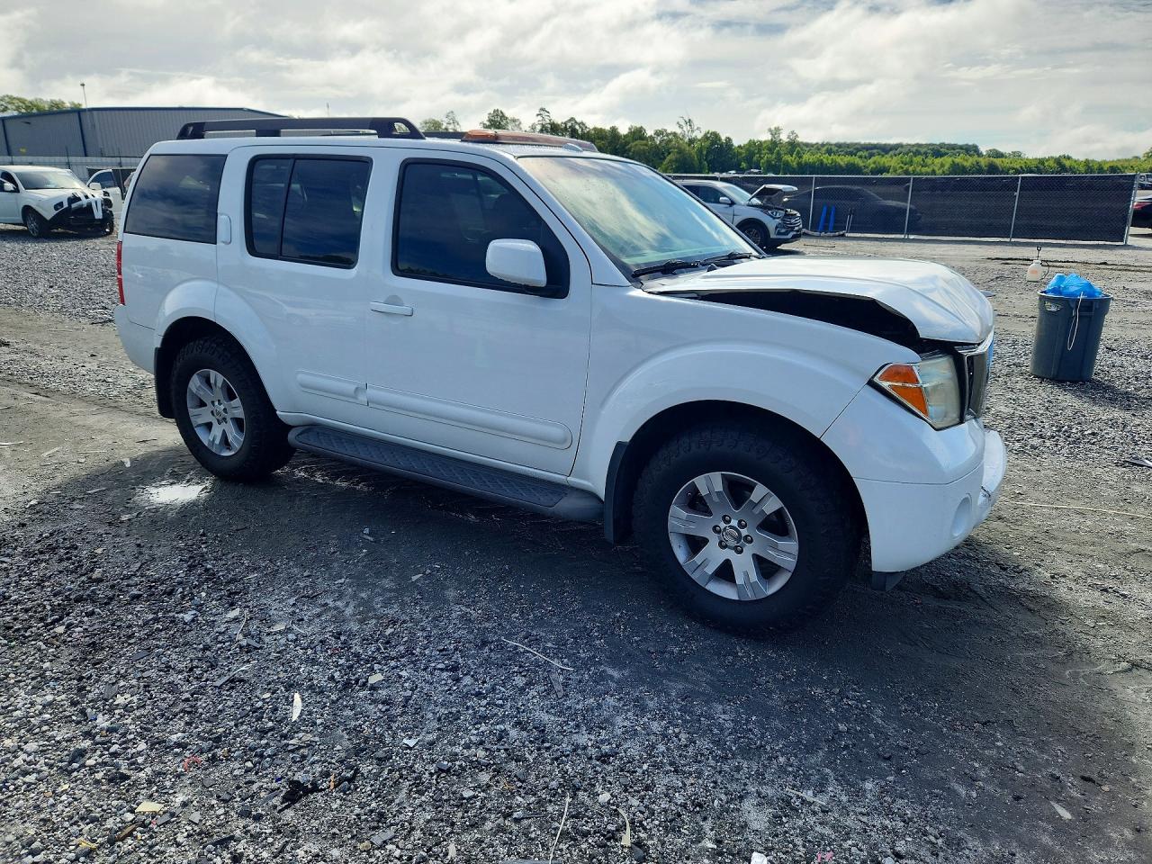 2007 Nissan Pathfinder S White vin: 5N1AR18U57C605904