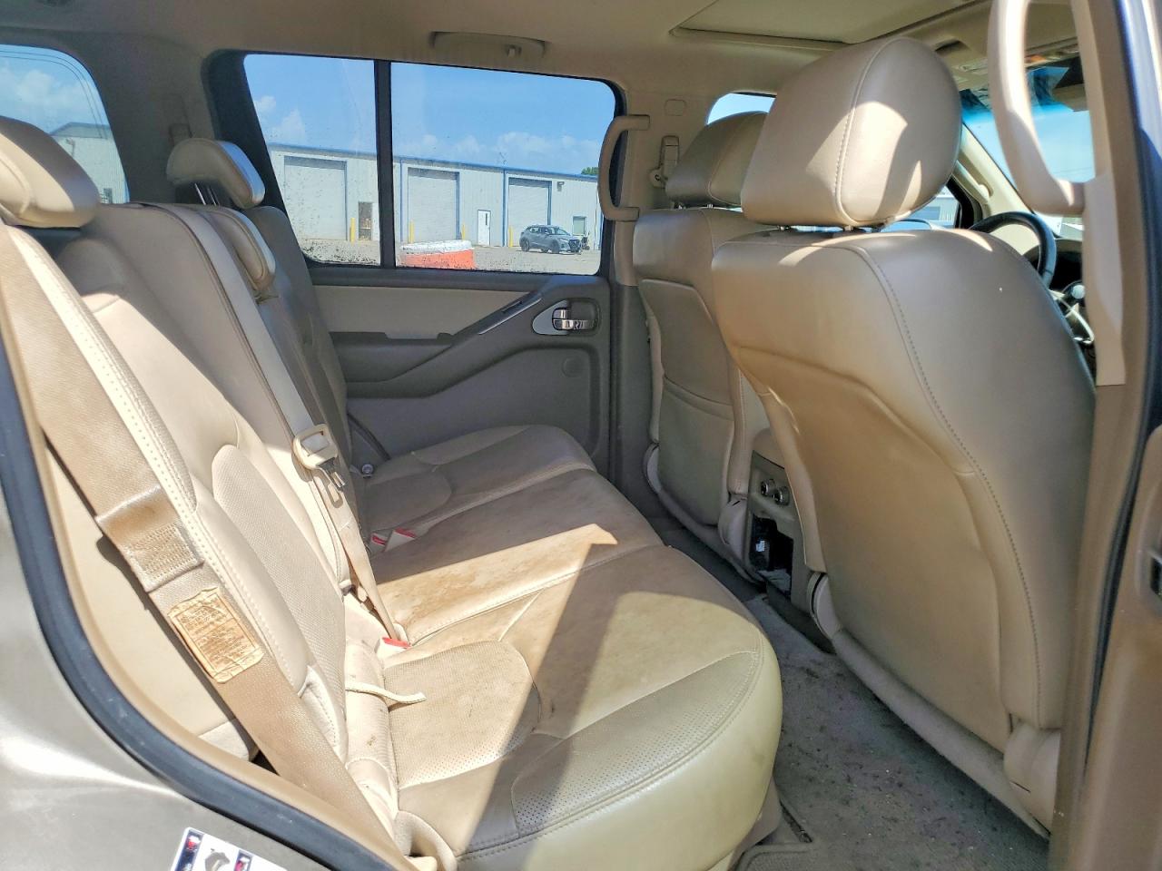 2007 Nissan Pathfinder S Tan vin: 5N1AR18U57C621343
