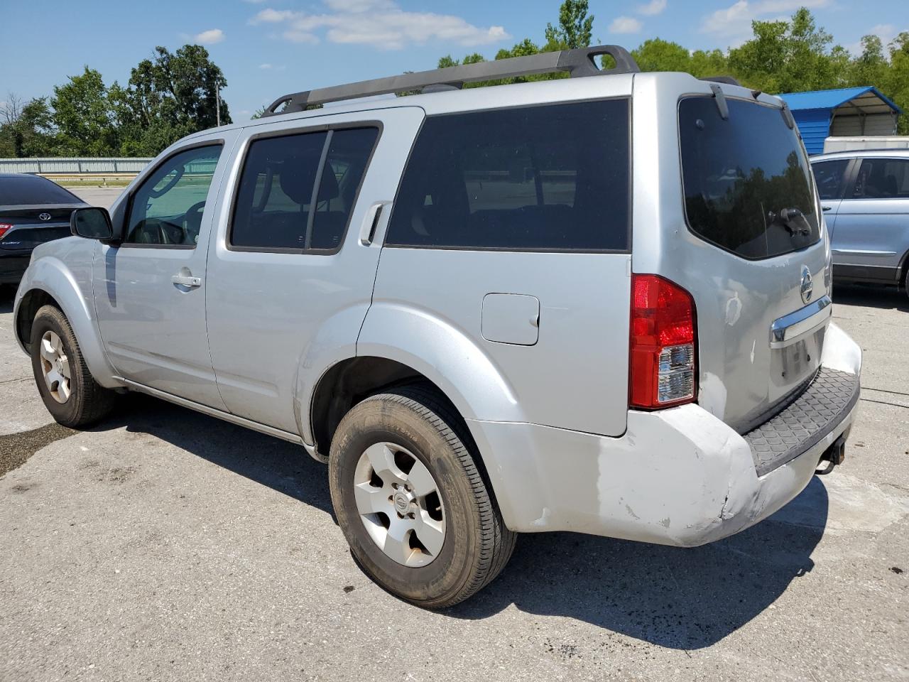 2008 Niss Pathfinder S Silver vin: 5N1AR18U58C655817
