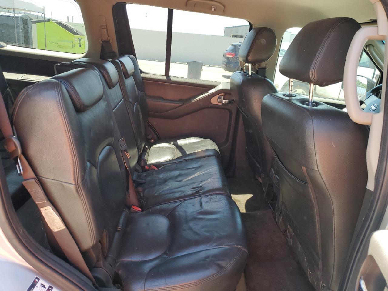 2008 Niss Pathfinder S Silver vin: 5N1AR18U58C655817