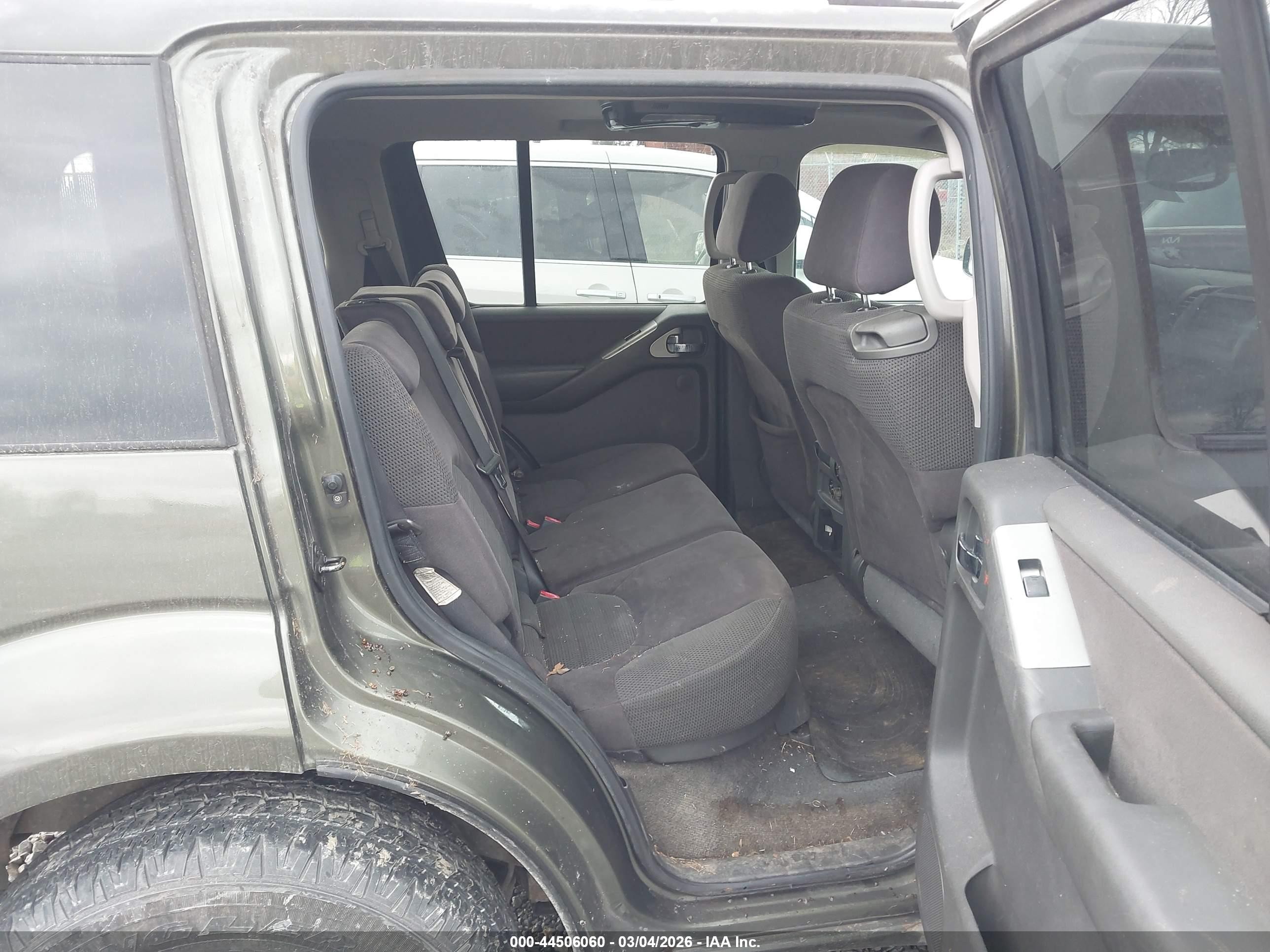 2005 Nissan Pathfinder Se Green vin: 5N1AR18U65C722386