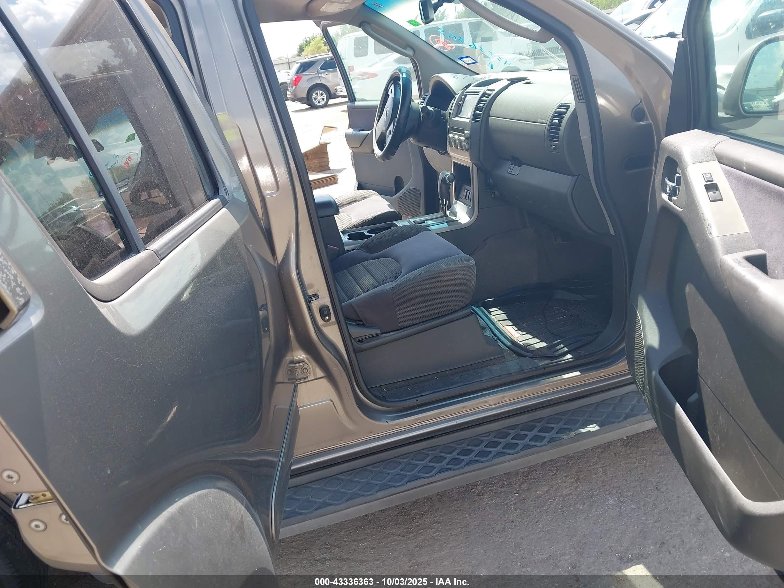 2006 Nissan Pathfinder Se Champagne vin: 5N1AR18U66C605232