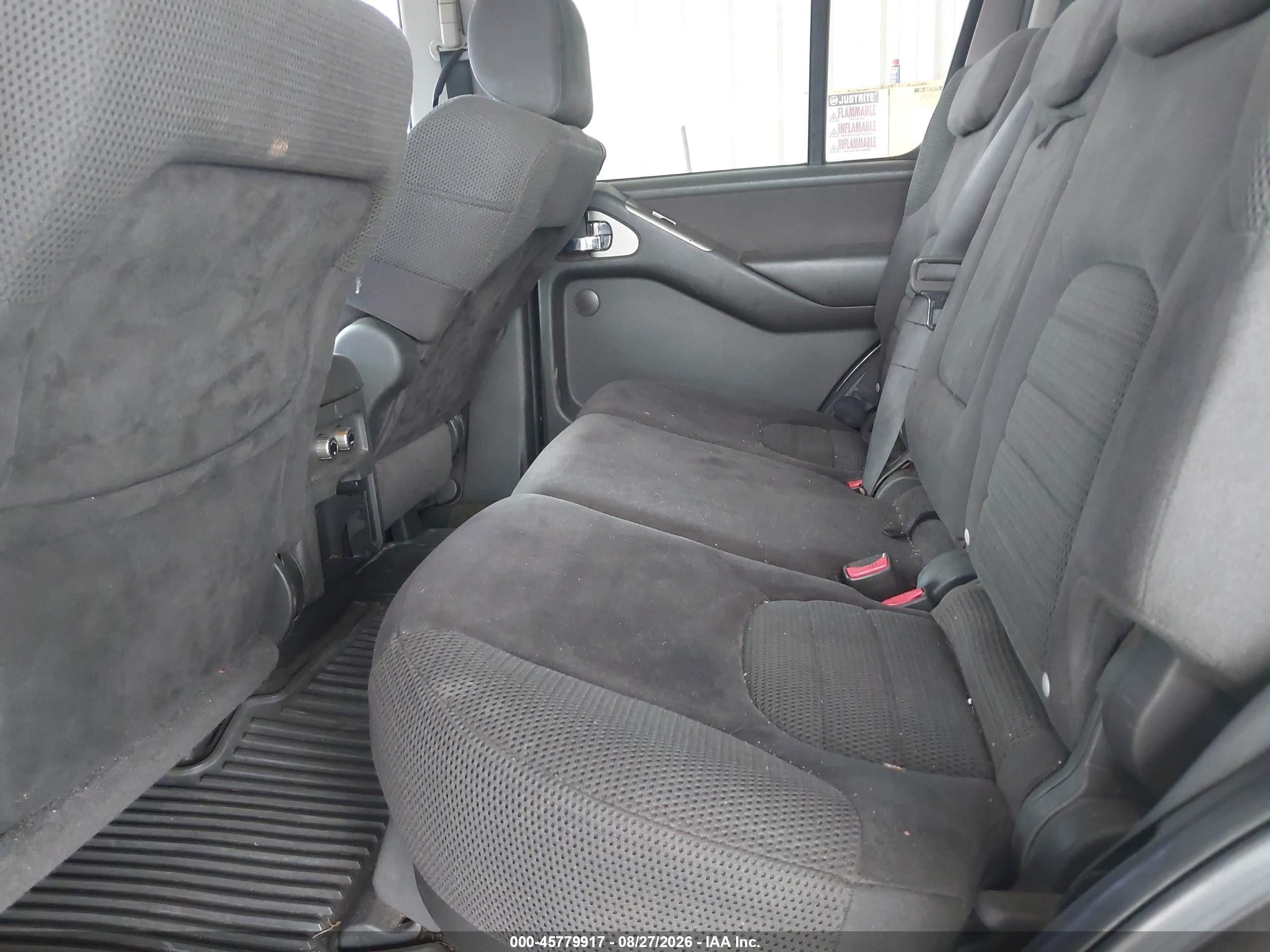 2006 Nissan Pathfinder Se Gray vin: 5N1AR18U66C636738