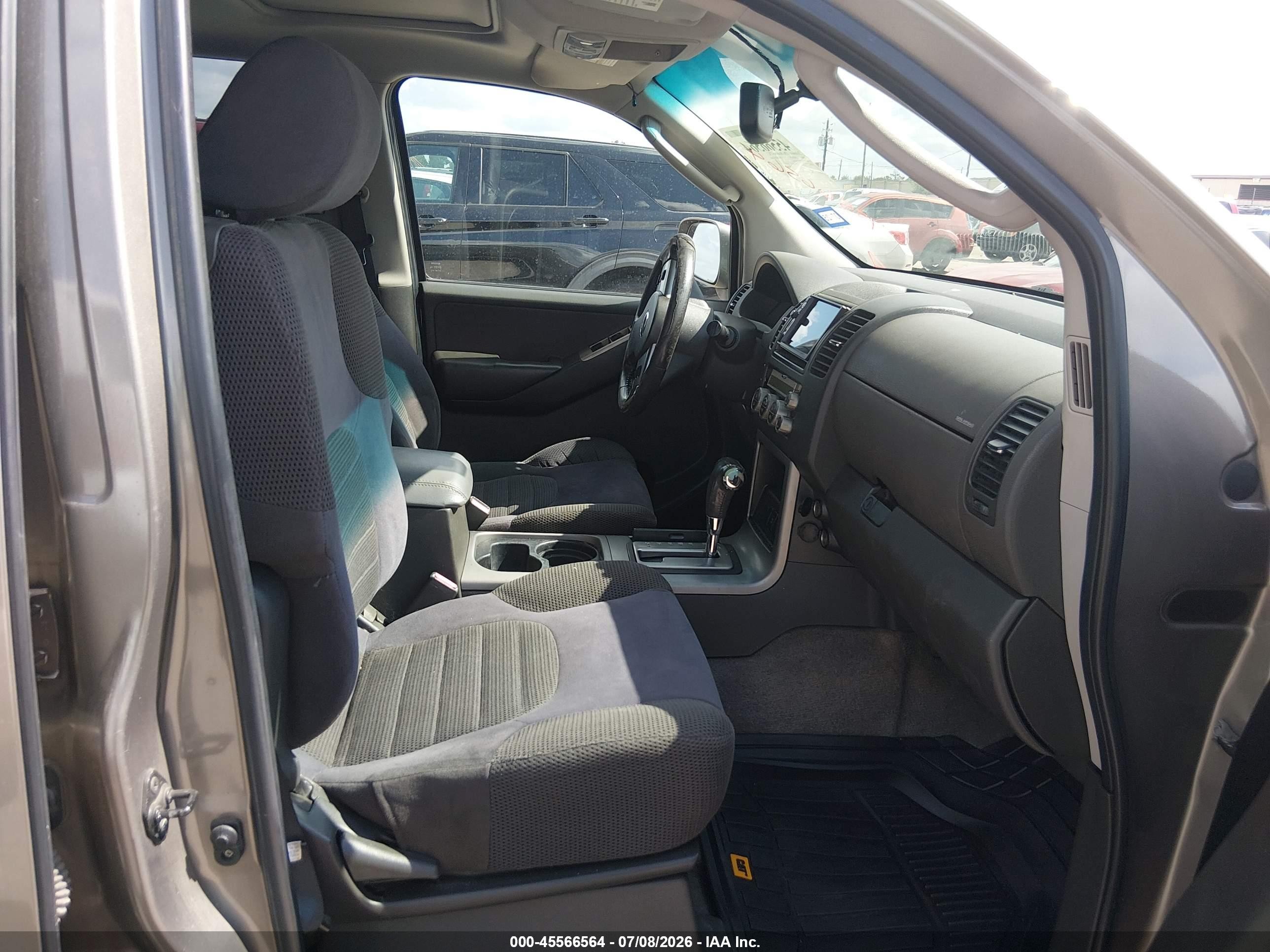 2006 Nissan Pathfinder Se Beige vin: 5N1AR18U66C642300