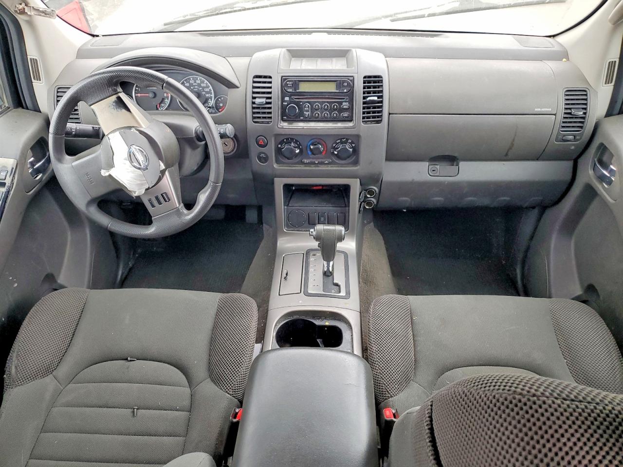 2006 Nissan Pathfinder S Silver vin: 5N1AR18U66C683624