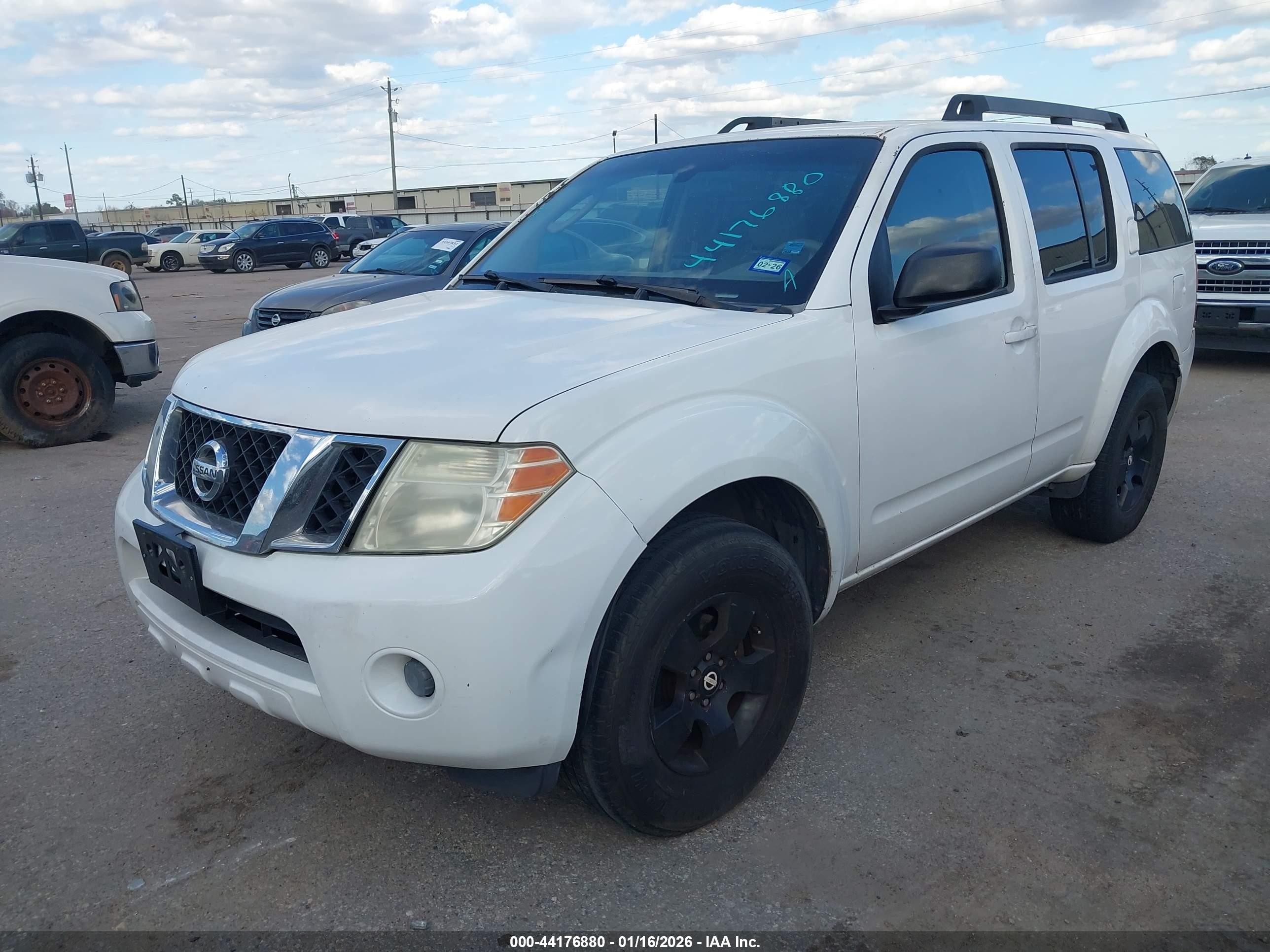 2008 Nissan Pathfinder S White vin: 5N1AR18U68C607100