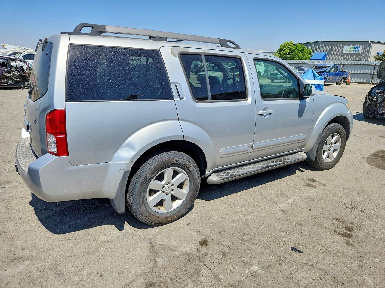 2008 Nissan Pathfinder S Серебряный vin: 5N1AR18U68C613611