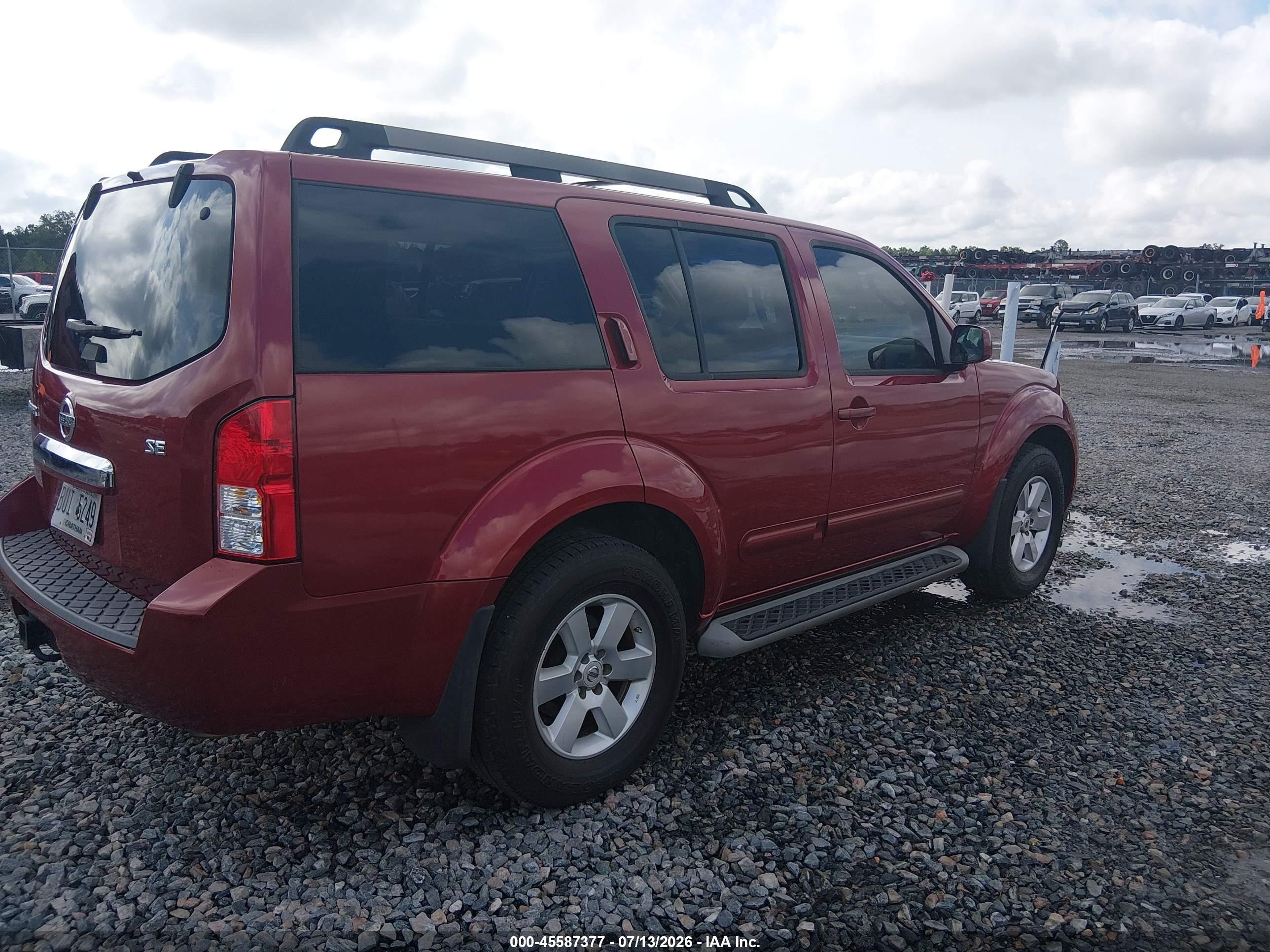 2008 Nissan Pathfinder Se Red vin: 5N1AR18U68C646544