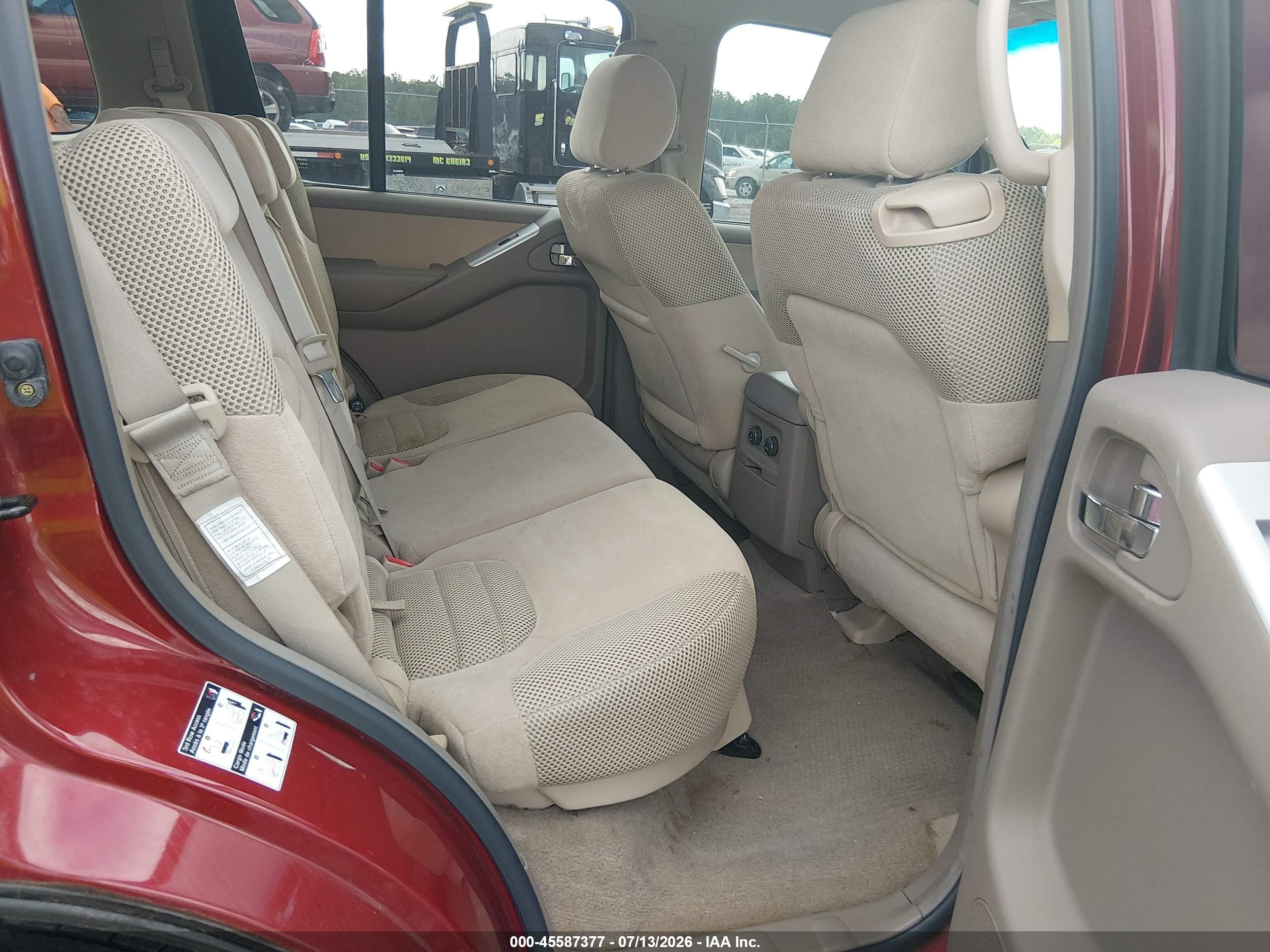 2008 Nissan Pathfinder Se Red vin: 5N1AR18U68C646544