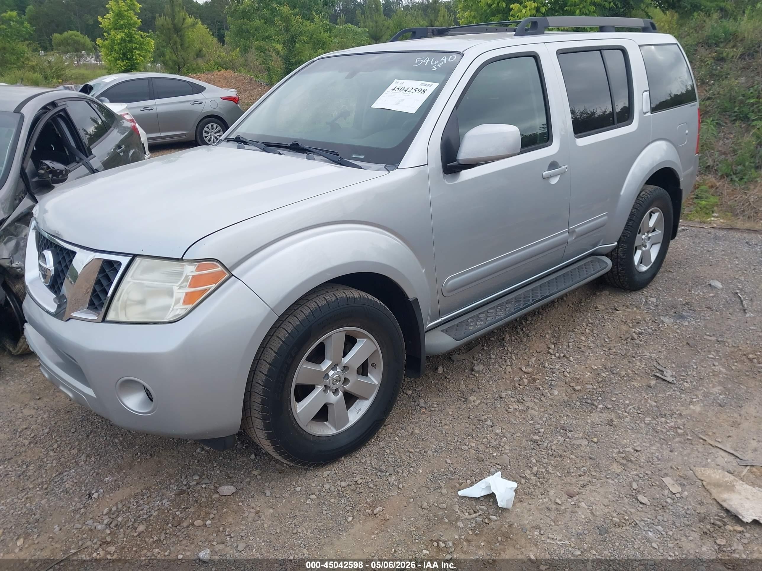 2008 Nissan Pathfinder Se Серебряный vin: 5N1AR18U68C667605