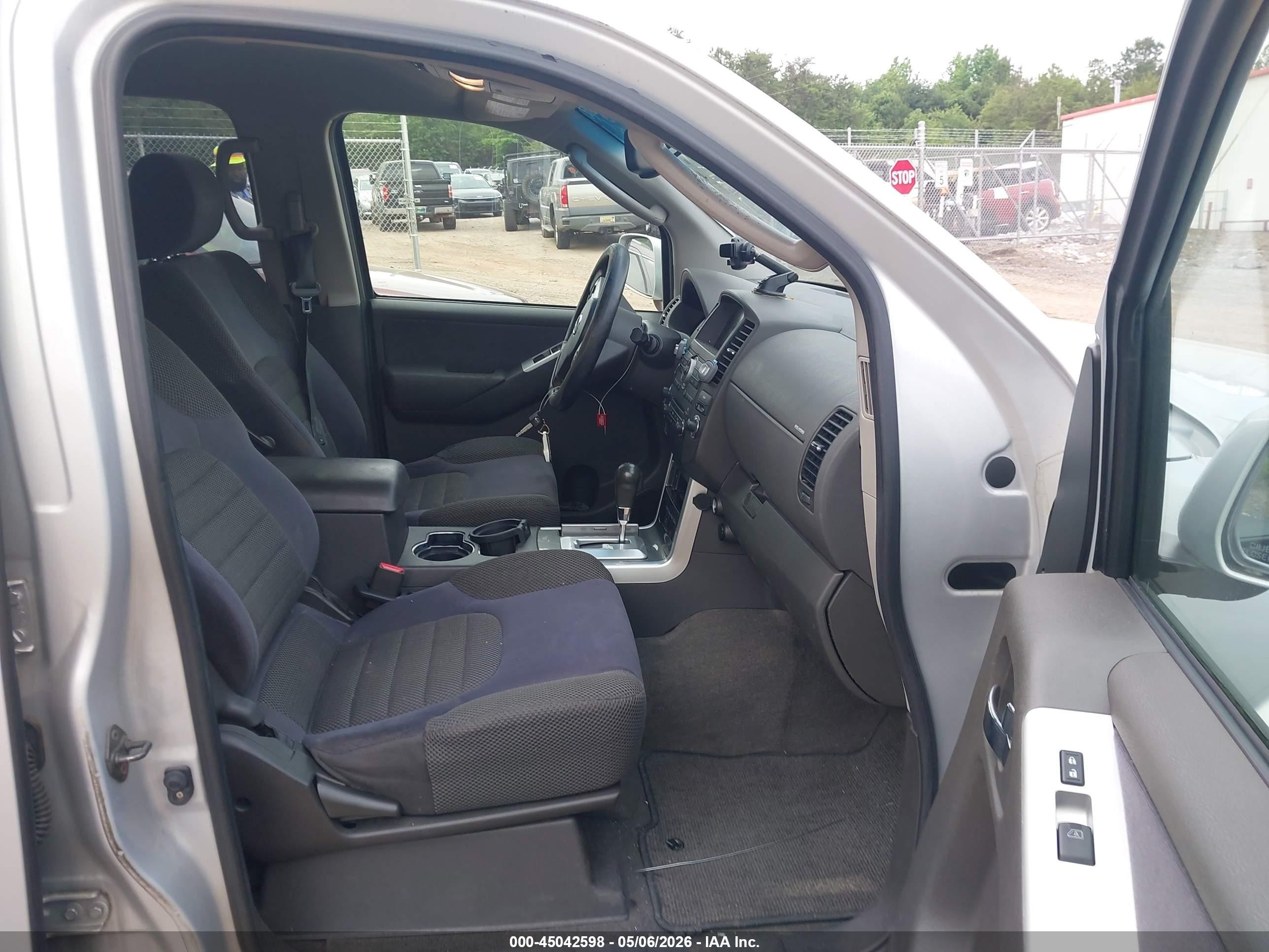 2008 Nissan Pathfinder Se Серебряный vin: 5N1AR18U68C667605
