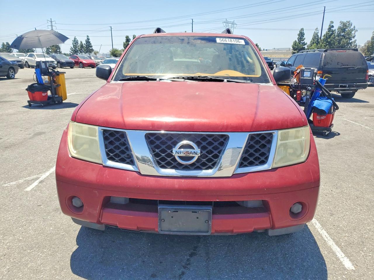 2005 Nissan Pathfinder Xe Red vin: 5N1AR18U75C711008
