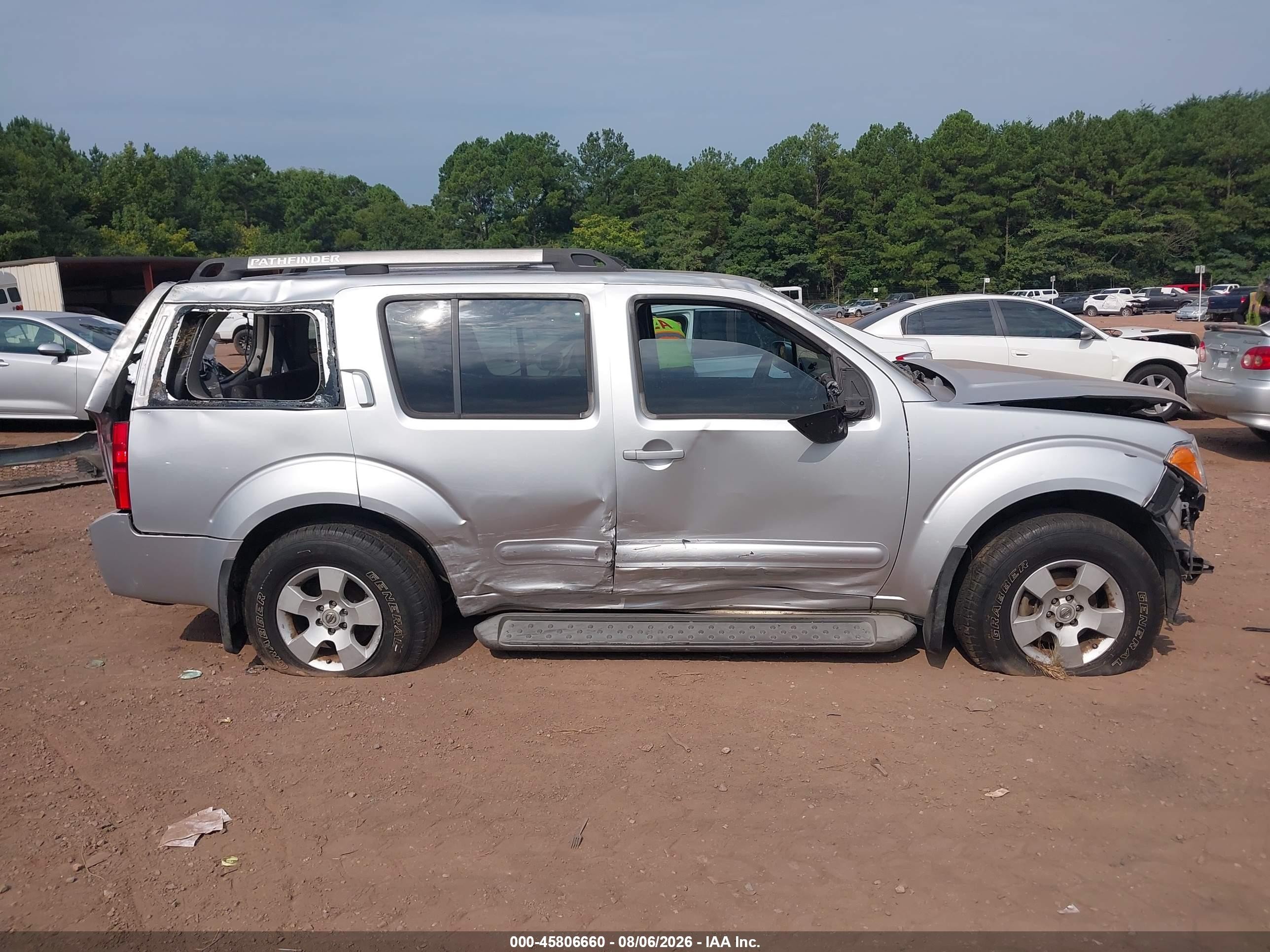 2005 Nissan Pathfinder Se Silver vin: 5N1AR18U75C780670