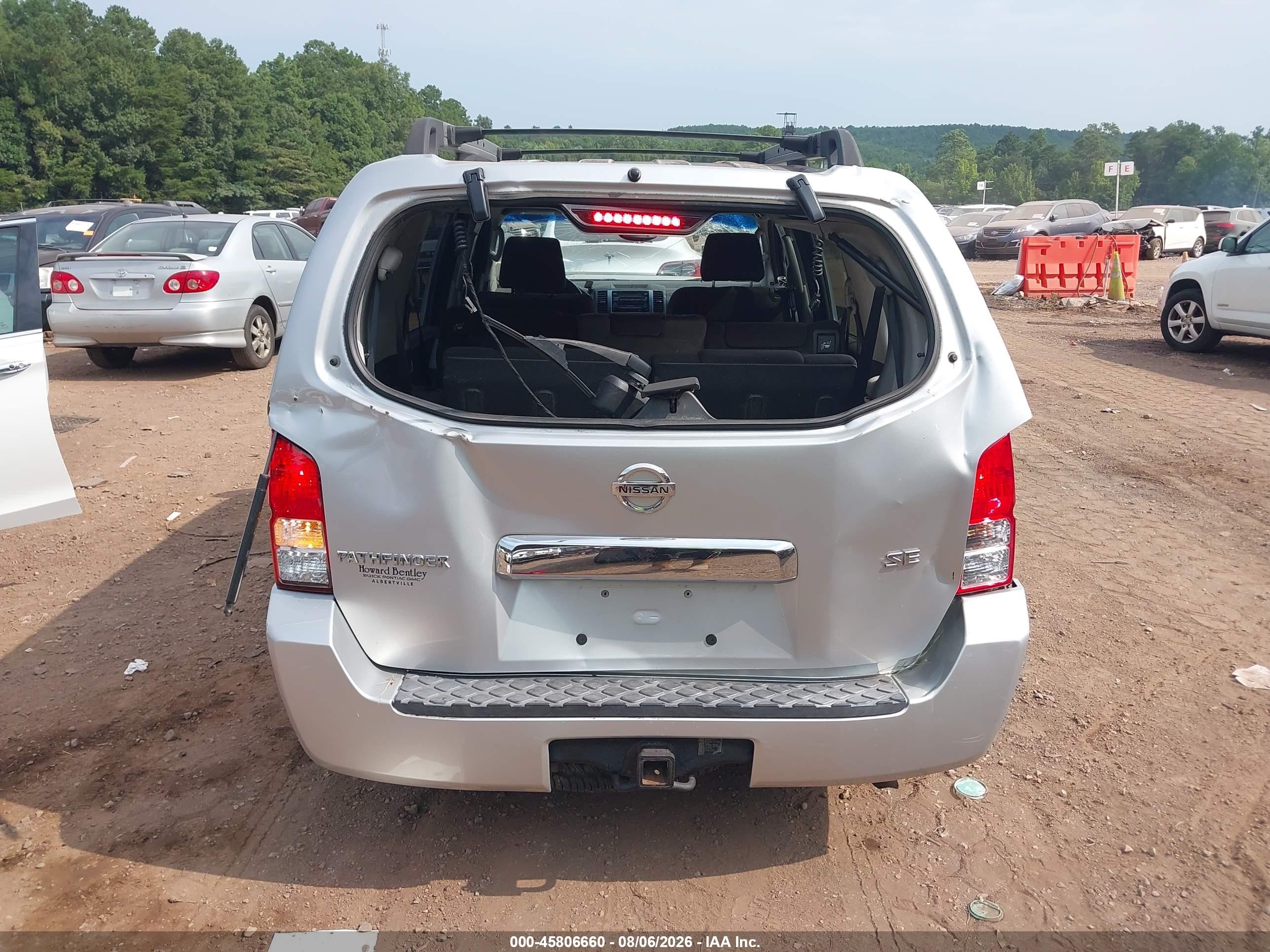 2005 Nissan Pathfinder Se Silver vin: 5N1AR18U75C780670