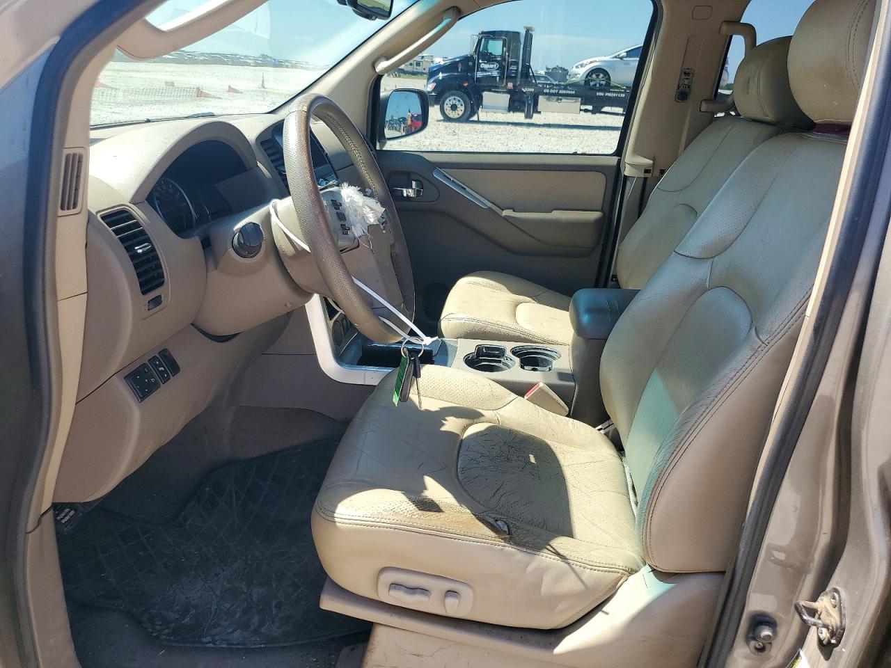2008 Nissan Pathfinder S Tan vin: 5N1AR18U78C636606