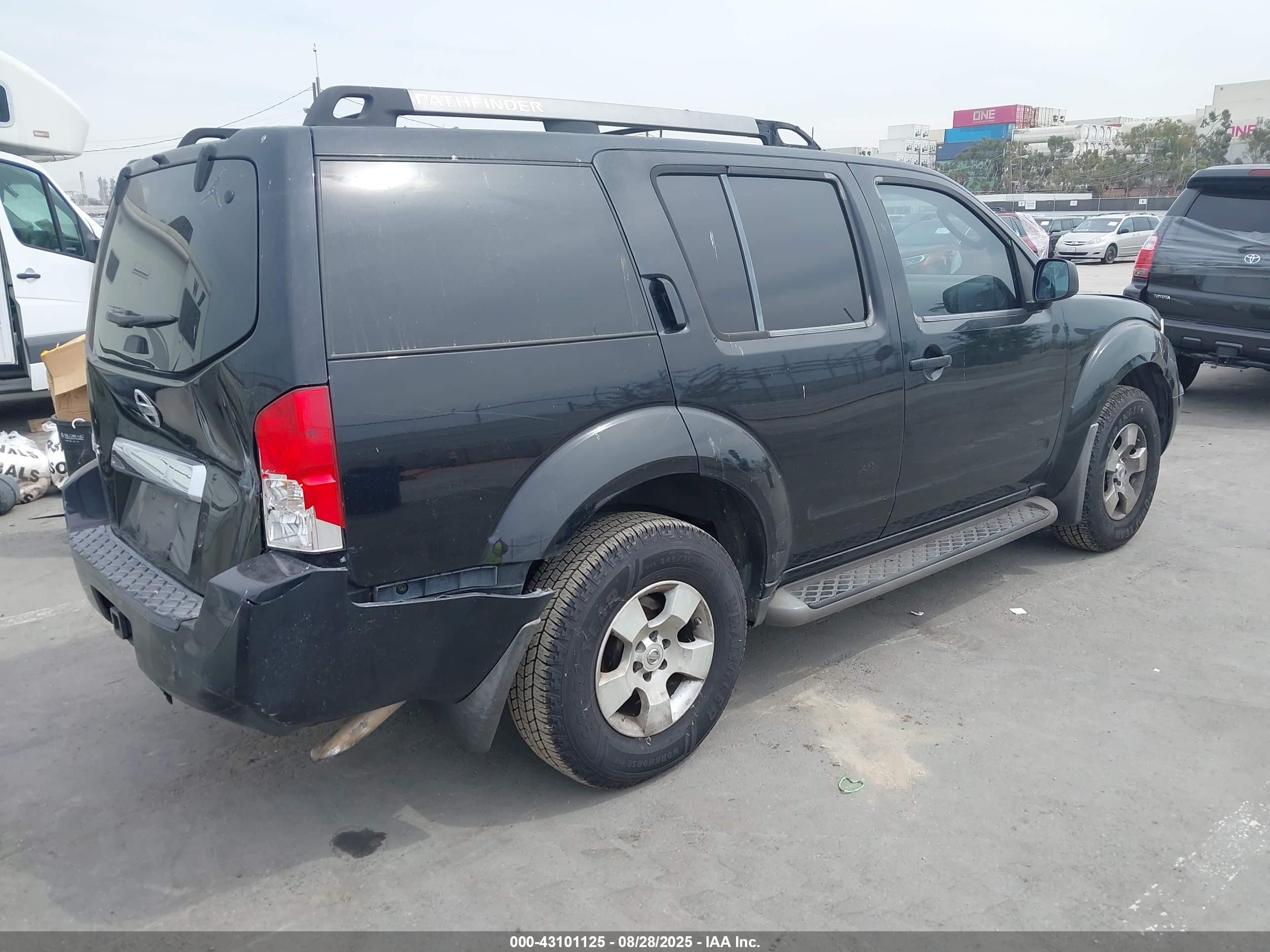 2005 Nissan Pathfinder Xe Black vin: 5N1AR18U85C746785