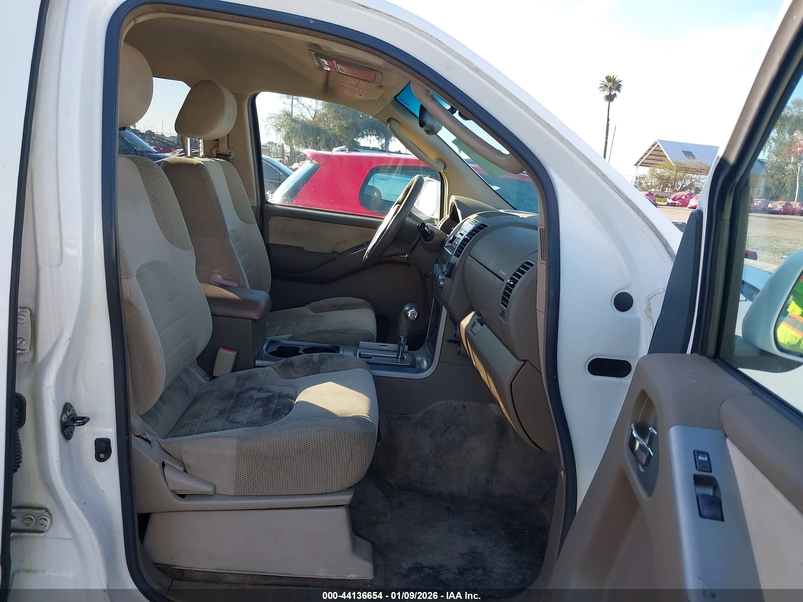 2005 Nissan Pathfinder Se White vin: 5N1AR18U85C776403