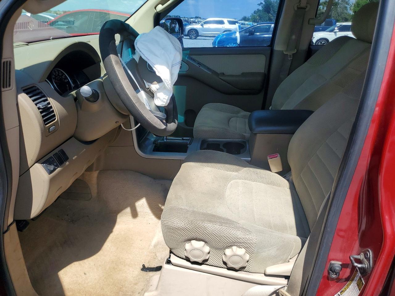 2006 Nissan Pathfinder S Red vin: 5N1AR18U86C601859