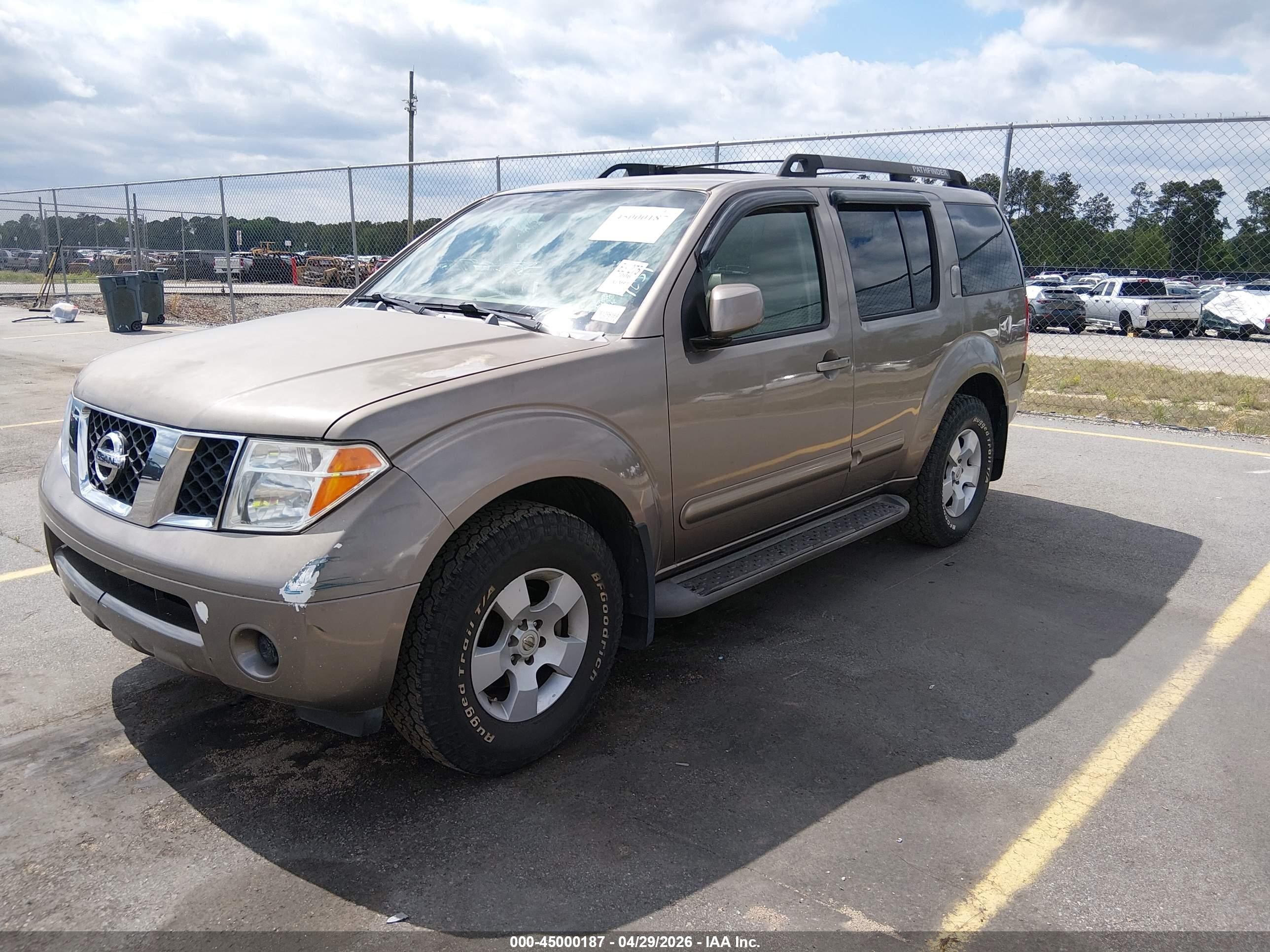 2006 Nissan Pathfinder Se Champagne vin: 5N1AR18U86C682216