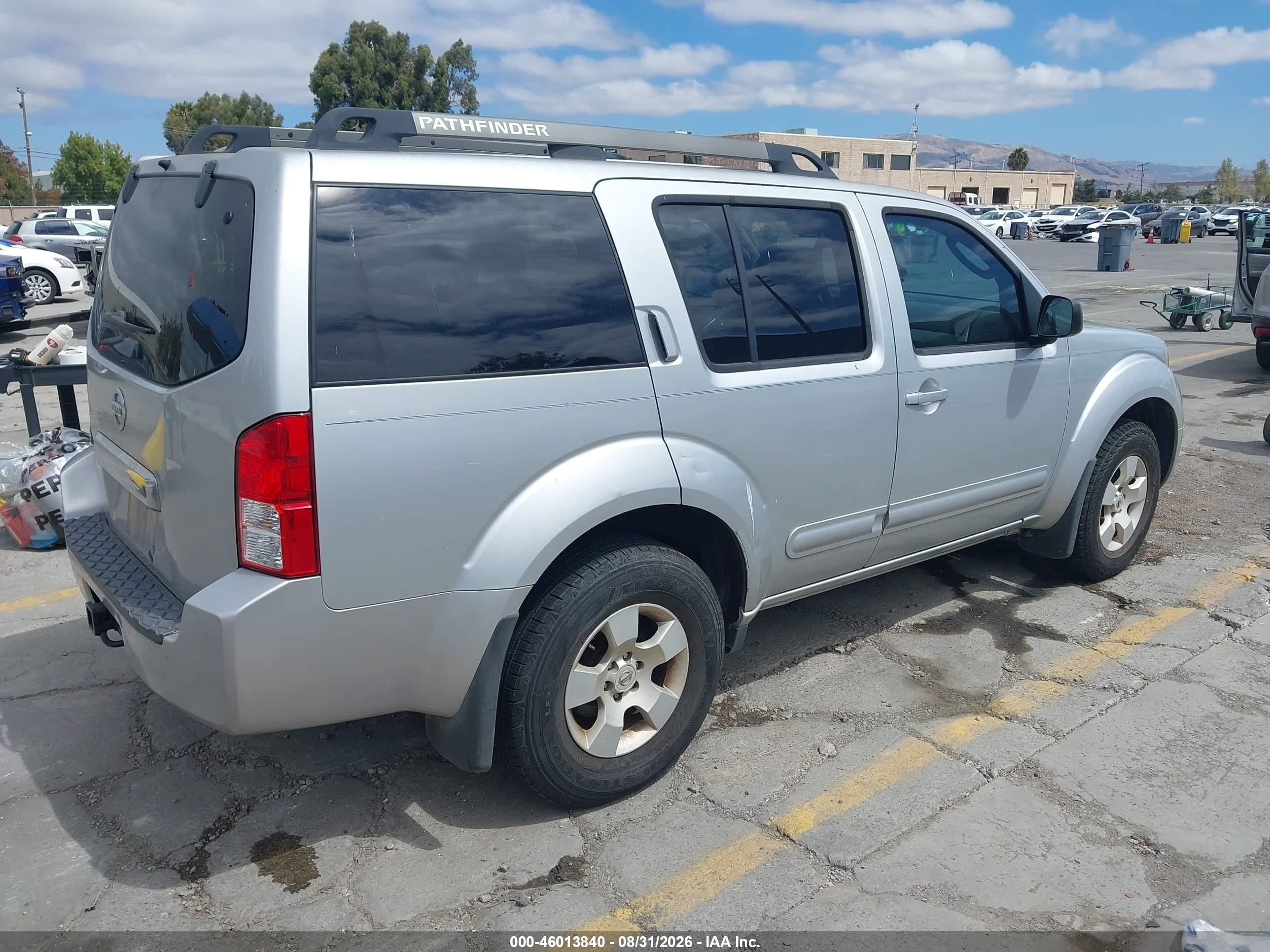 2007 Nissan Pathfinder S Silver vin: 5N1AR18U87C614788