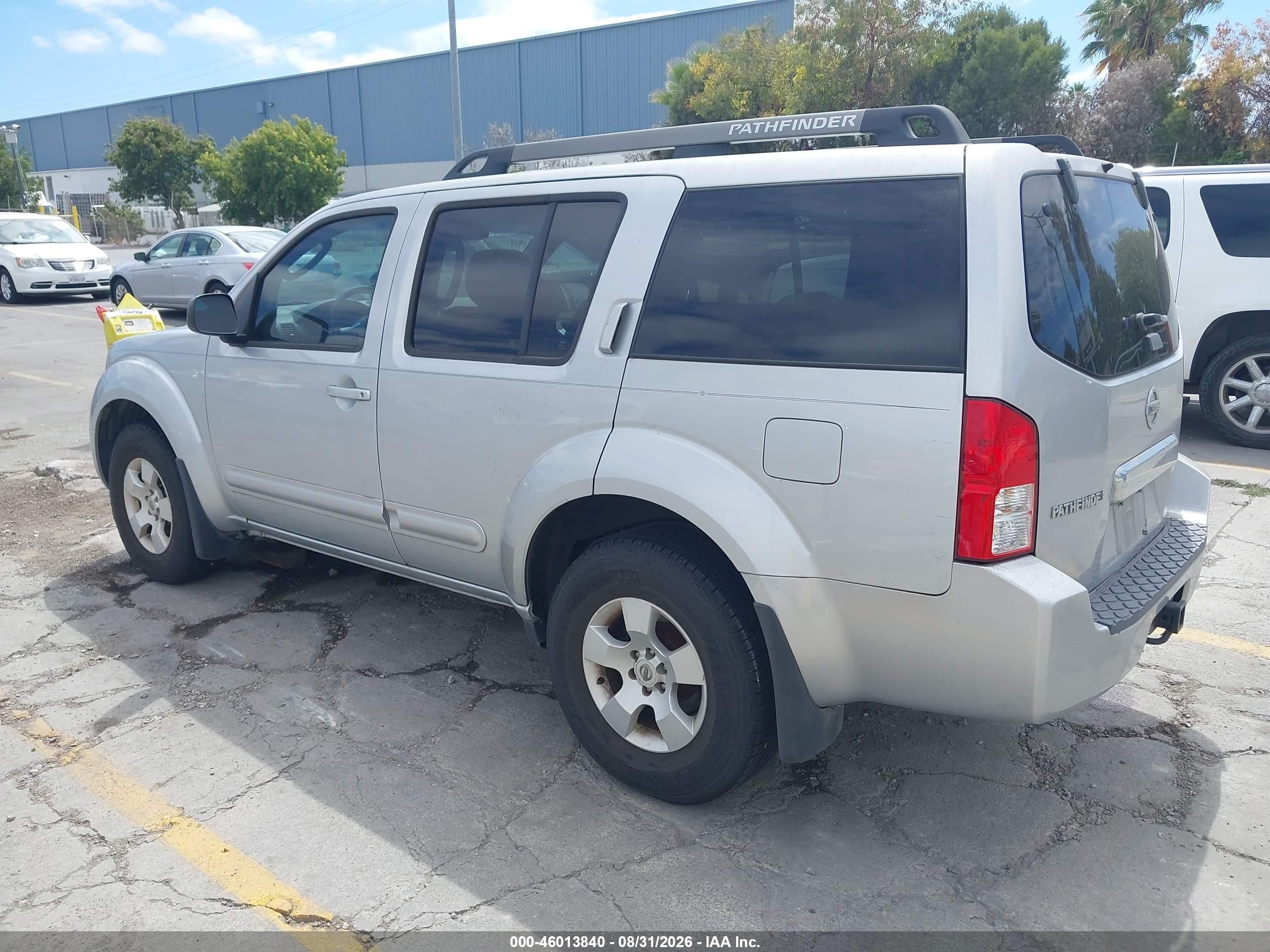 2007 Nissan Pathfinder S Silver vin: 5N1AR18U87C614788