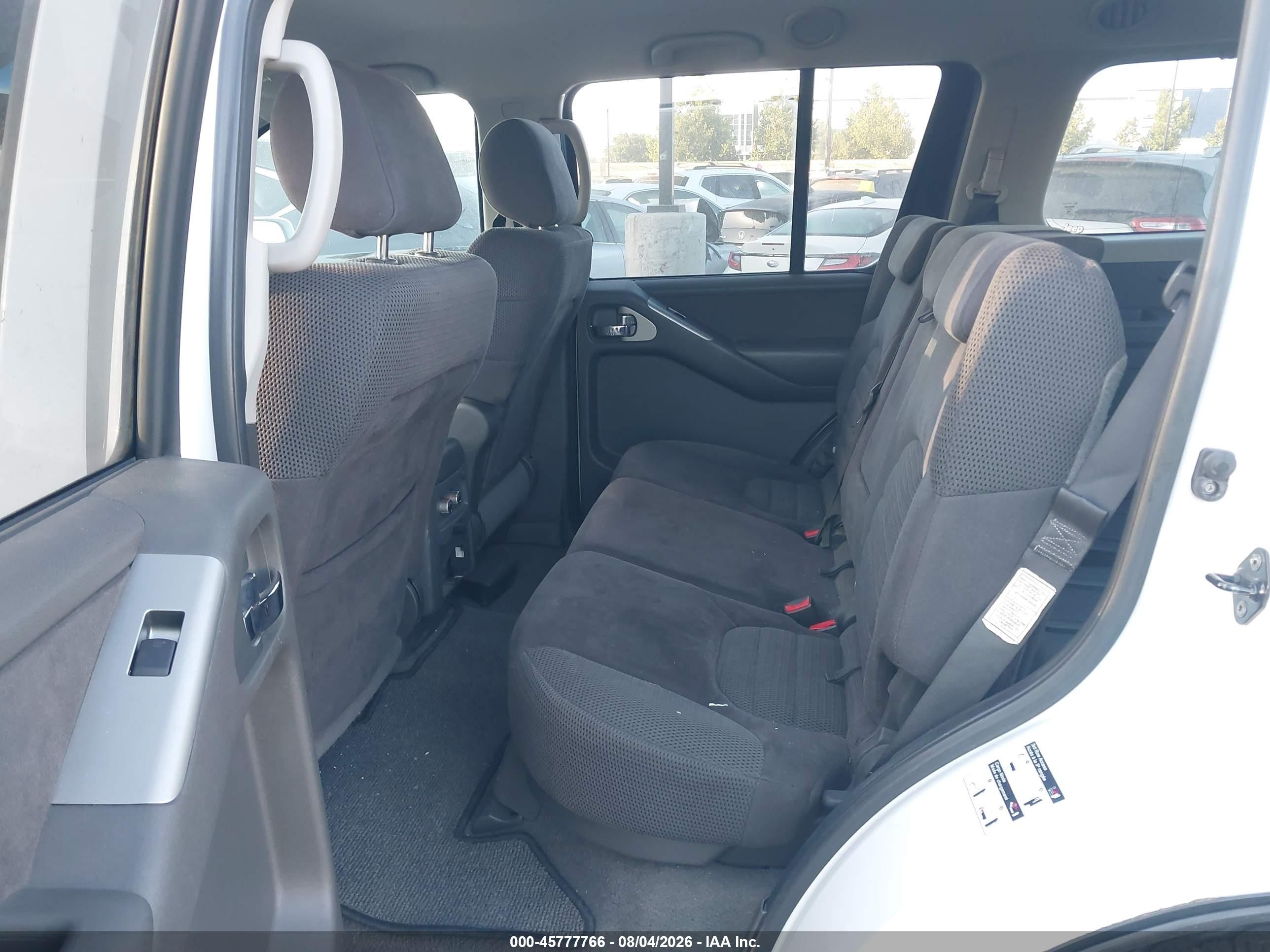 2007 Nissan Pathfinder Se White vin: 5N1AR18U87C637987