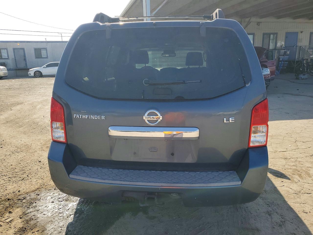 2008 Nissan Pathfinder S Silver vin: 5N1AR18U88C623587