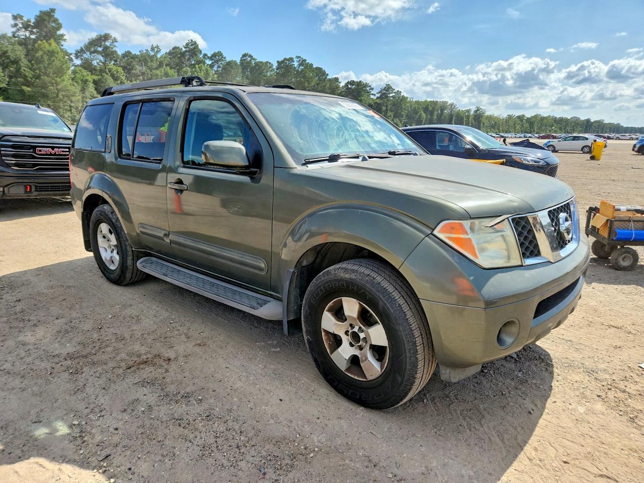 2005 Nissan Pathfinder Xe Green vin: 5N1AR18U95C706005