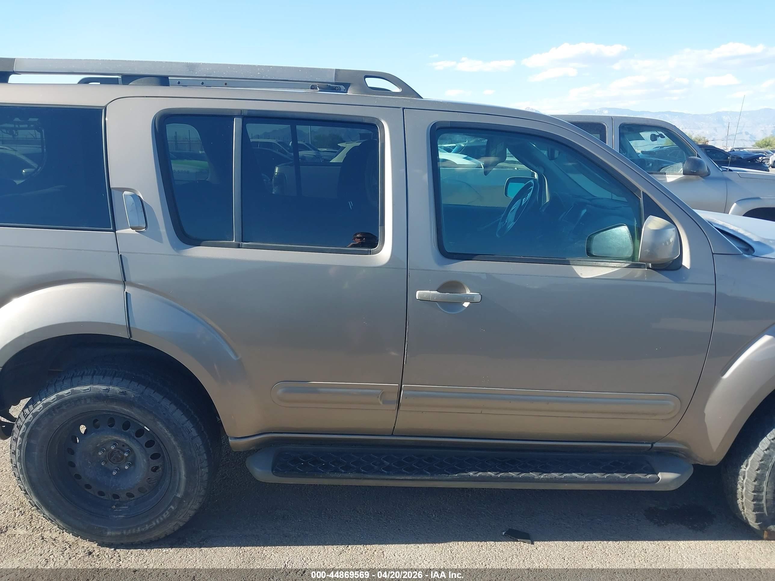 2008 Nissan Pathfinder Se Brown vin: 5N1AR18U98C609603