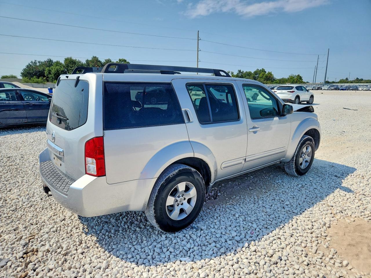 2008 Nissan Pathfinder S Silver vin: 5N1AR18U98C643640