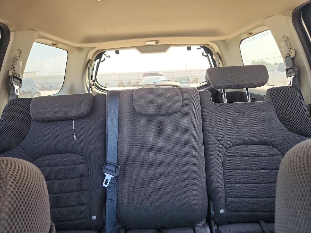 2008 Nissan Pathfinder S Silver vin: 5N1AR18U98C643640