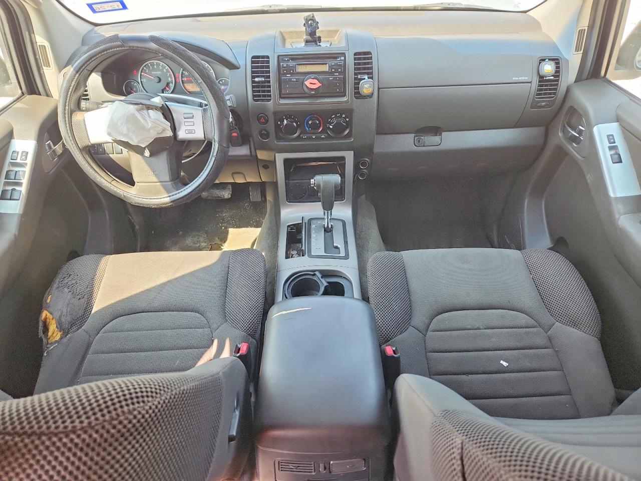 2008 Nissan Pathfinder S Silver vin: 5N1AR18U98C643640