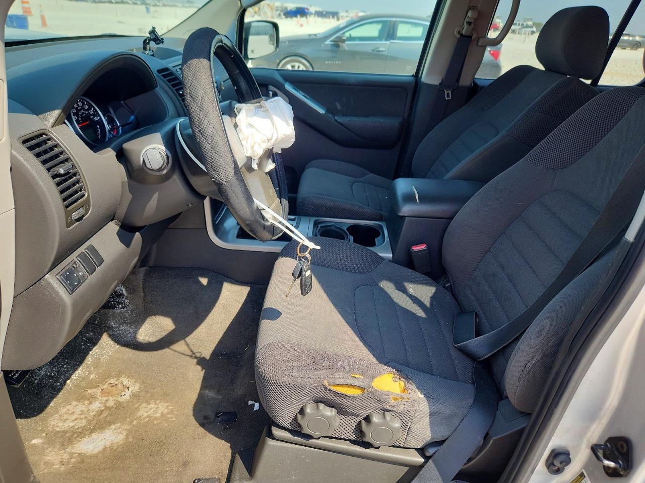 2008 Nissan Pathfinder S Silver vin: 5N1AR18U98C643640