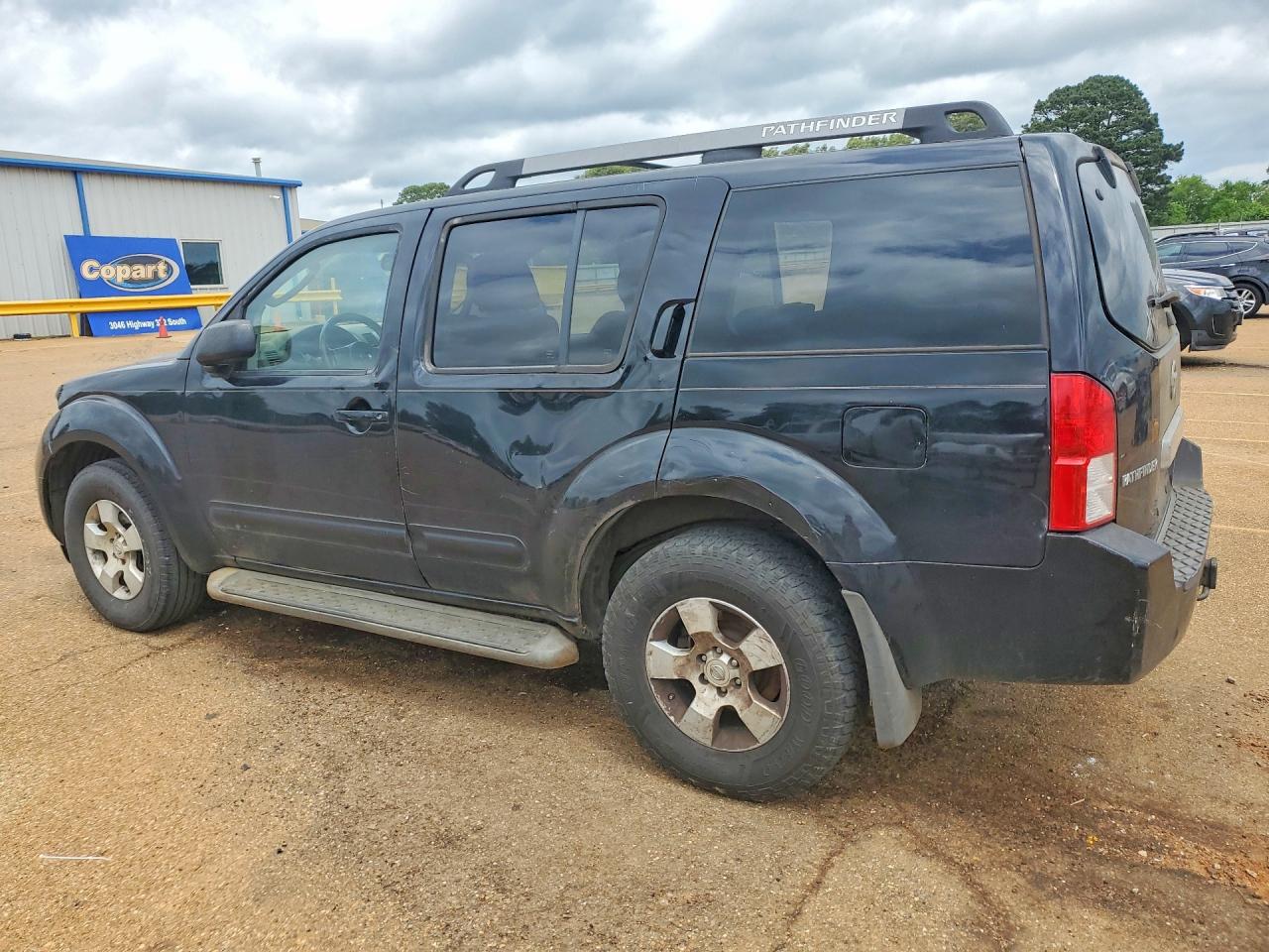 2005 Nissan Pathfinder Xe Black vin: 5N1AR18UX5C736081