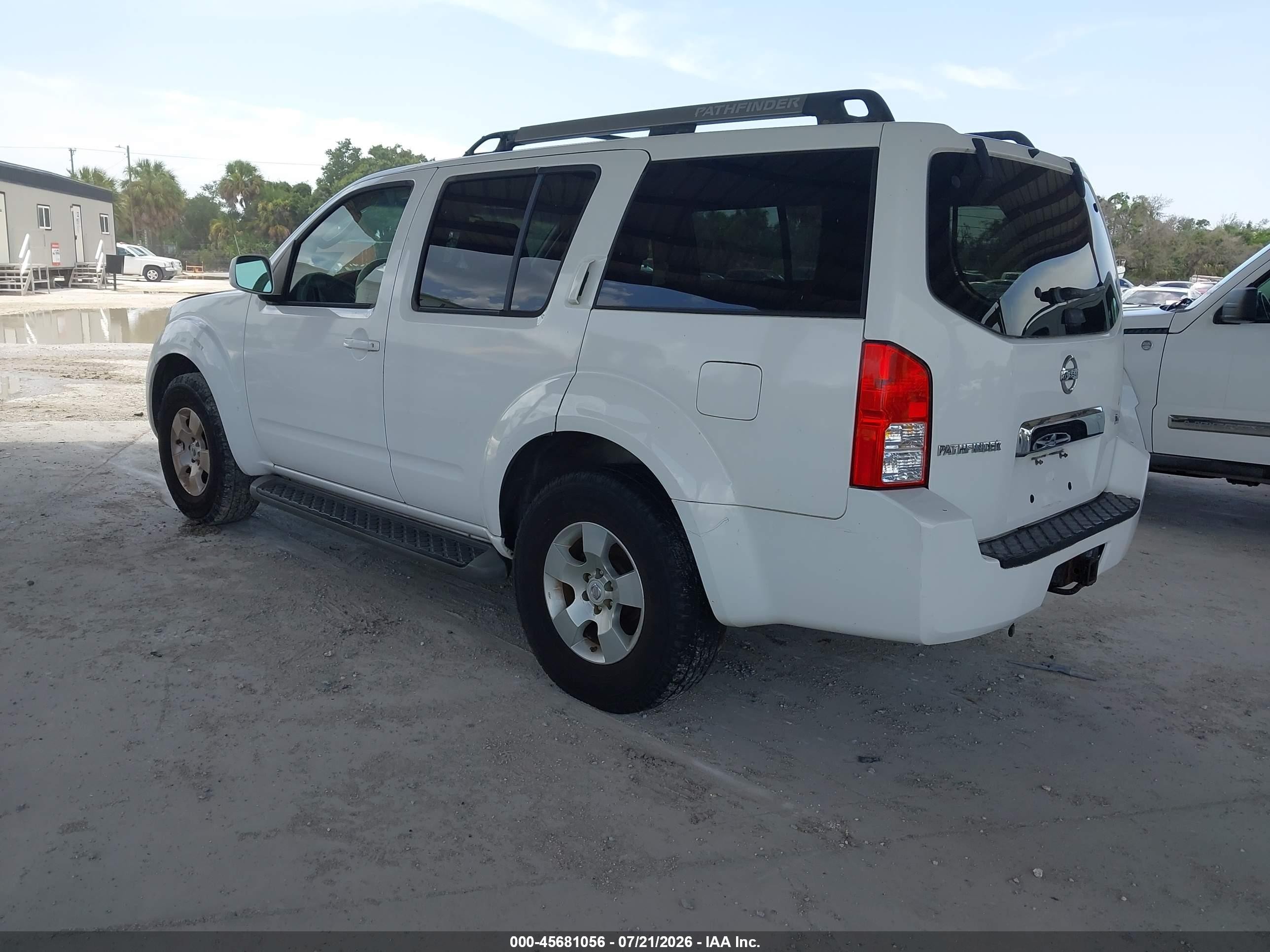 2005 Nissan Pathfinder Se White vin: 5N1AR18UX5C736873
