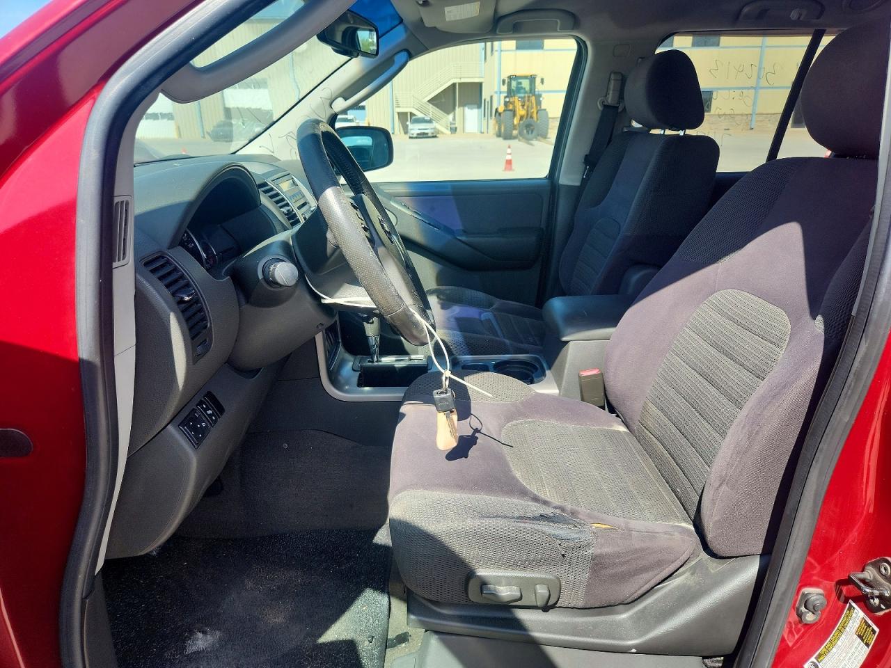 2006 Nissan Pathfinder S Red vin: 5N1AR18UX6C629212