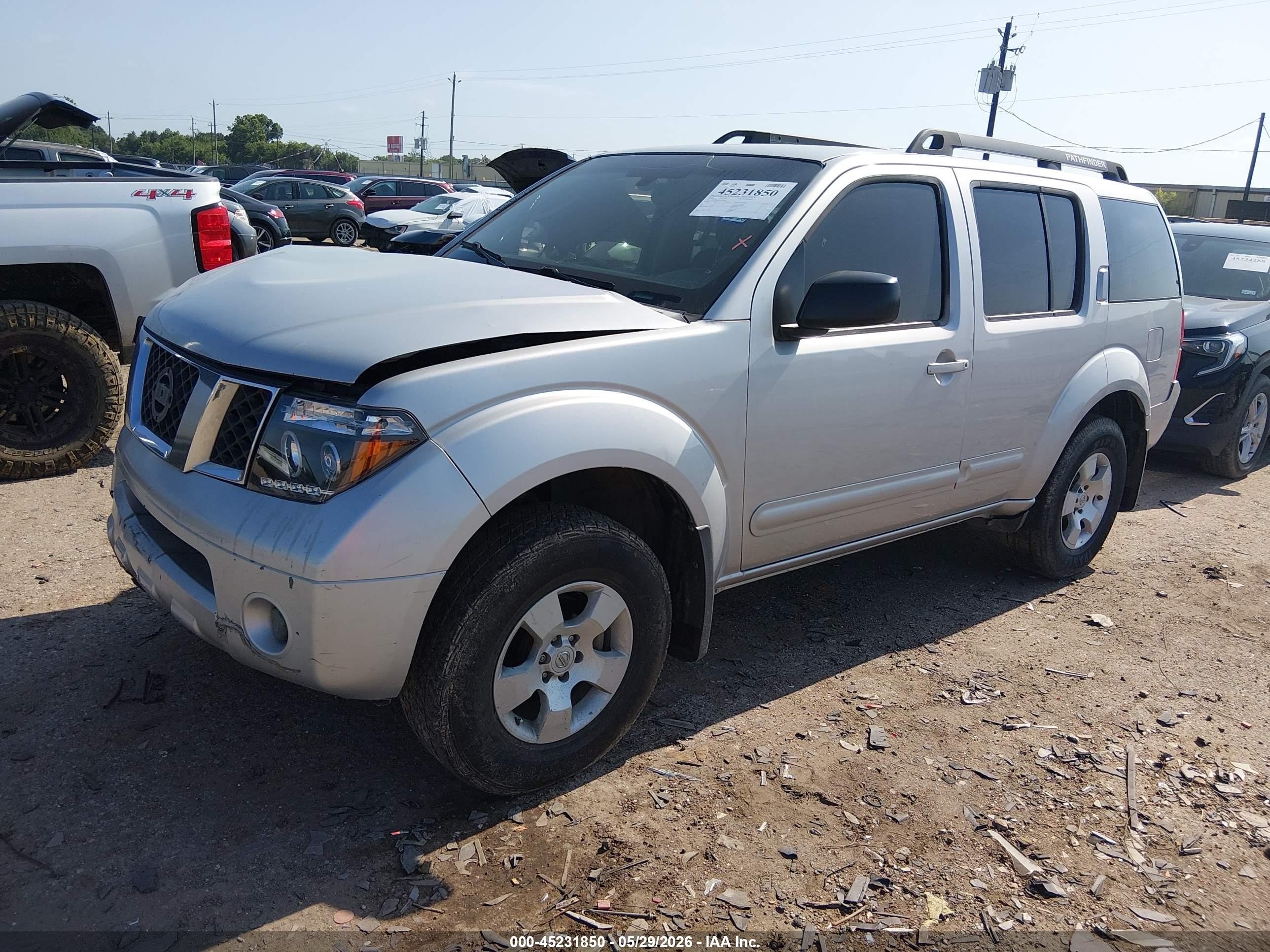 2006 Nissan Pathfinder S Silver vin: 5N1AR18UX6C658810