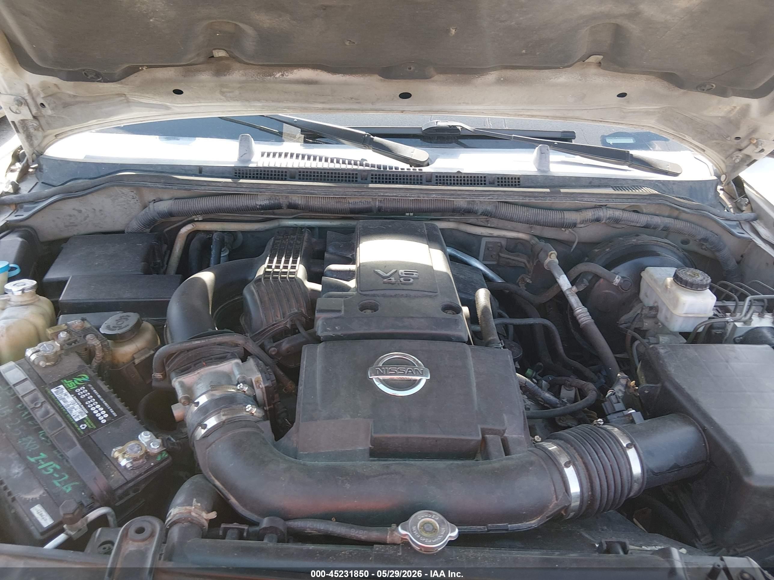 2006 Nissan Pathfinder S Silver vin: 5N1AR18UX6C658810