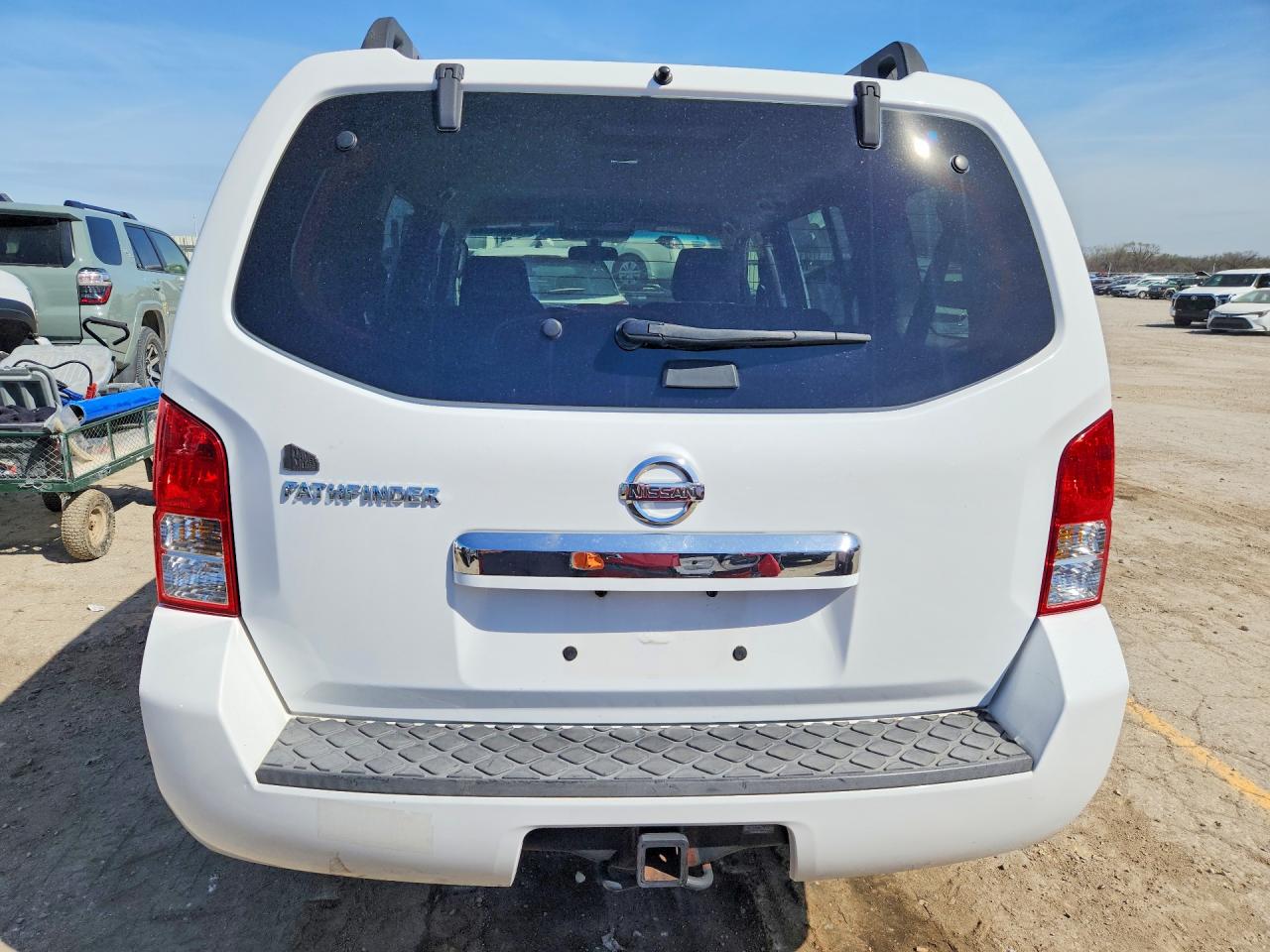2008 Nissan Pathfinder S White vin: 5N1AR18UX8C647051