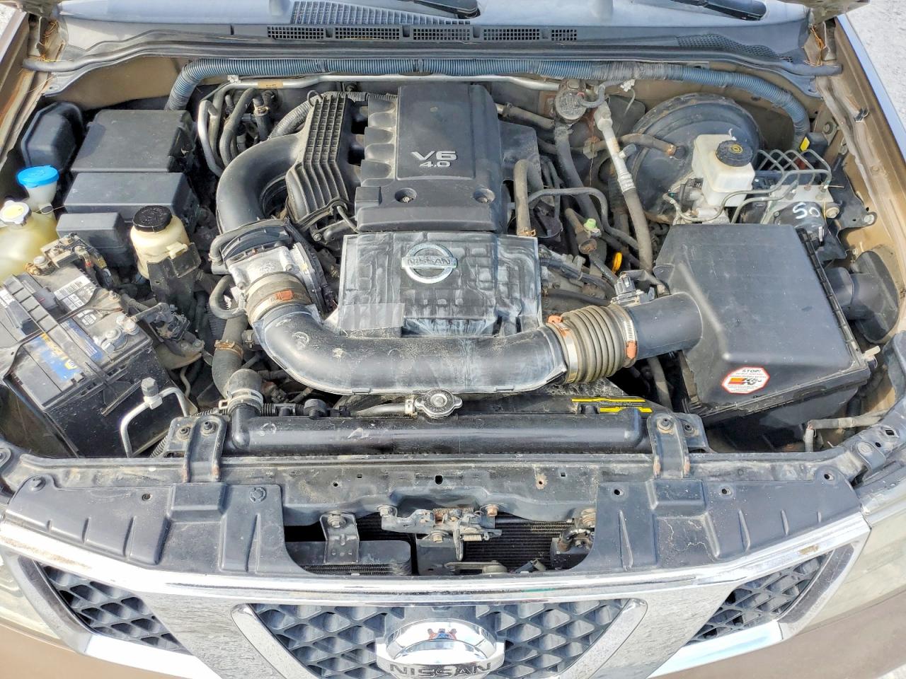 2005 Nissan Pathfinder Le/se/xe Brown vin: 5N1AR18W05C716293