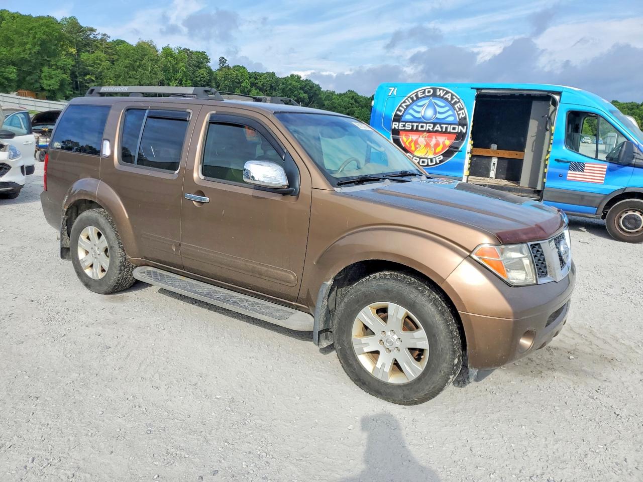 2005 Nissan Pathfinder Le/se/xe Brown vin: 5N1AR18W05C716293