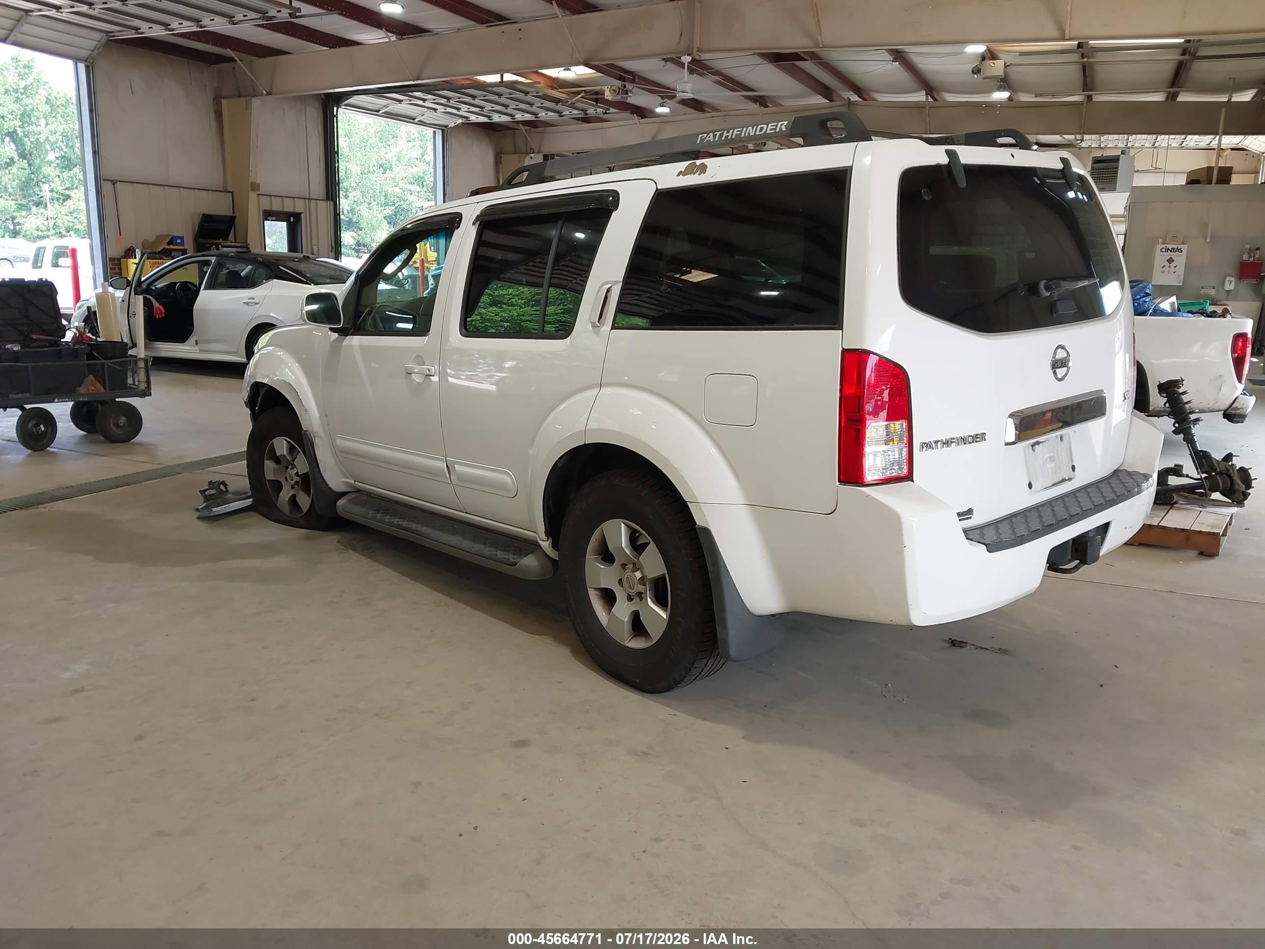 2007 Nissan Pathfinder Se White vin: 5N1AR18W07C622191