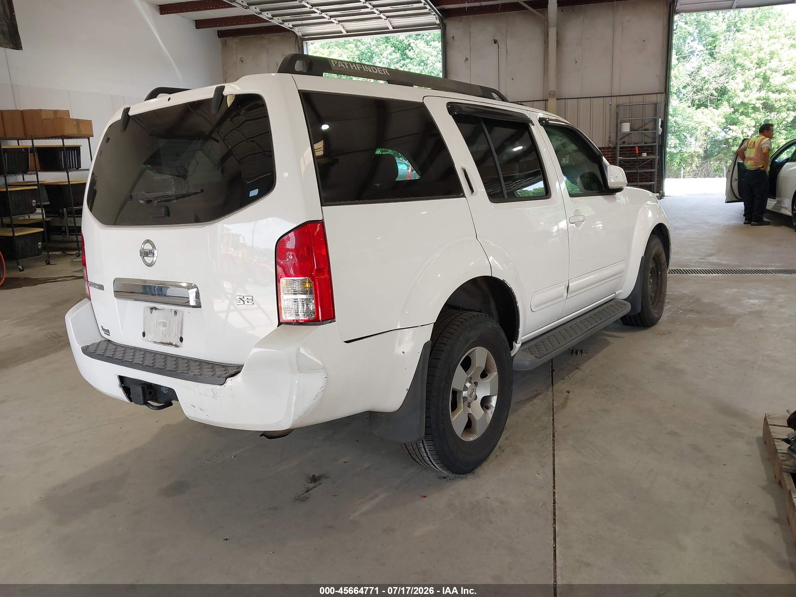 2007 Nissan Pathfinder Se White vin: 5N1AR18W07C622191