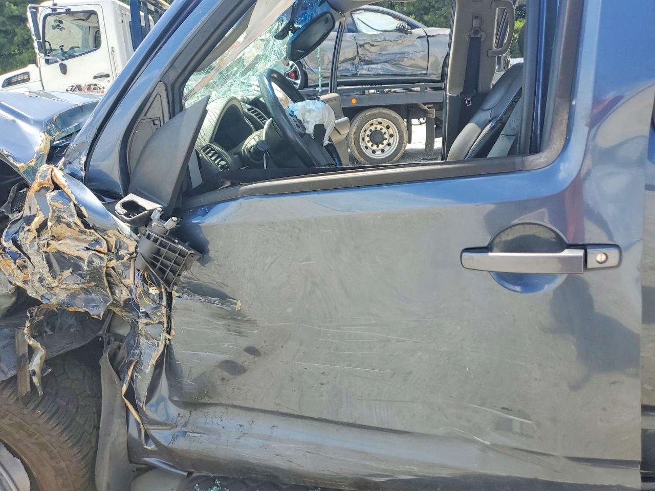 2005 Nissan Pathfinder Xe Серый vin: 5N1AR18W15C705612