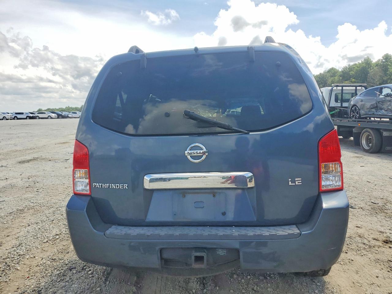2005 Nissan Pathfinder Xe Серый vin: 5N1AR18W15C705612