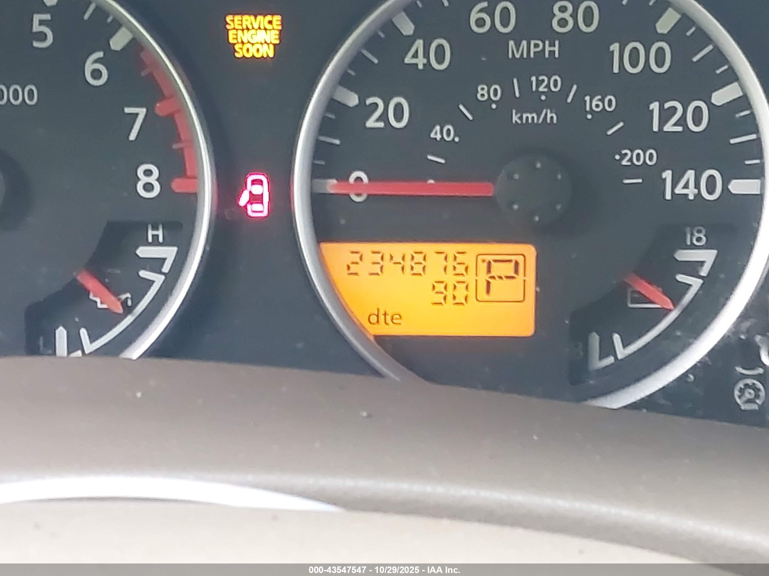 2005 Nissan Pathfinder Le Gray vin: 5N1AR18W15C707215
